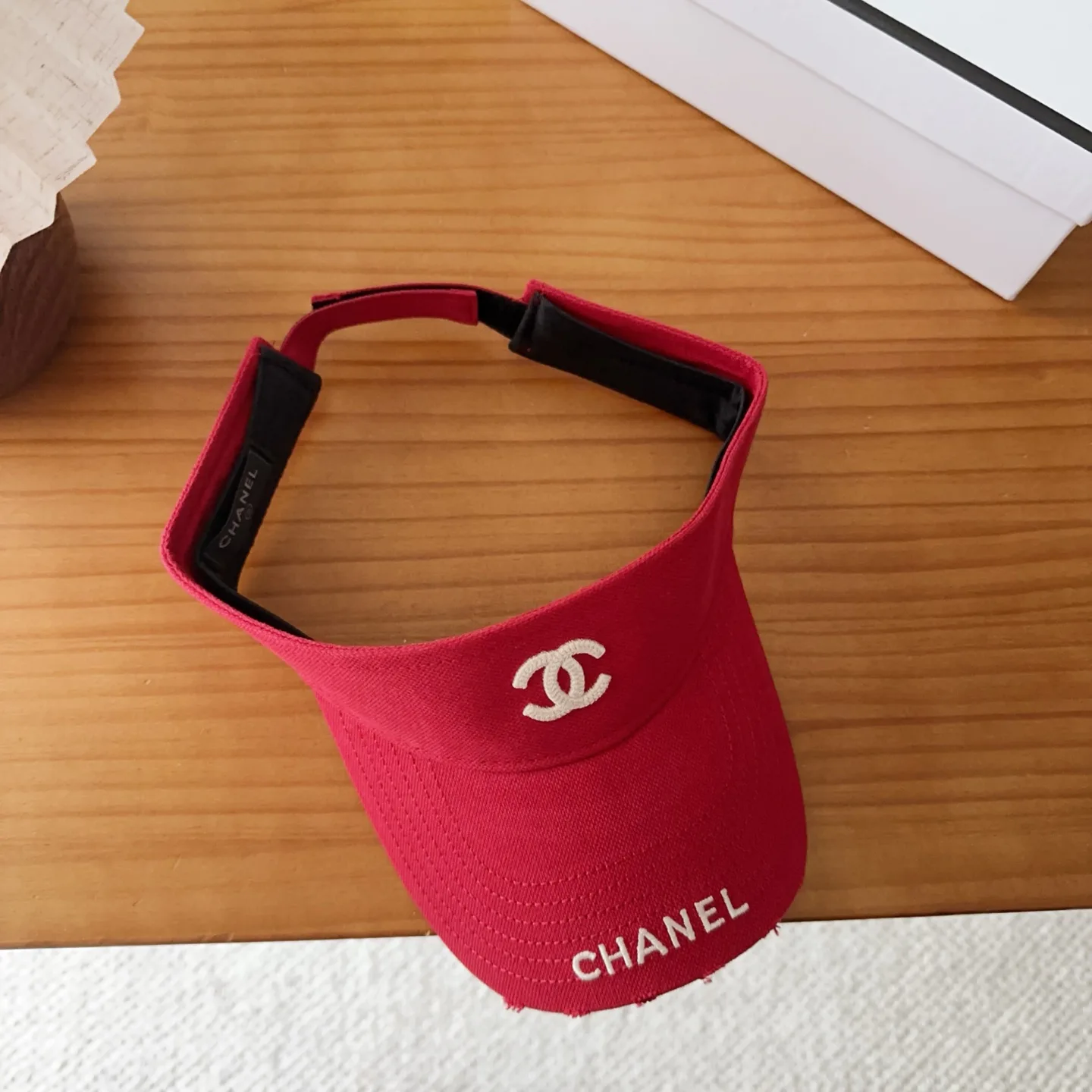 Hats CHANEL 17467559