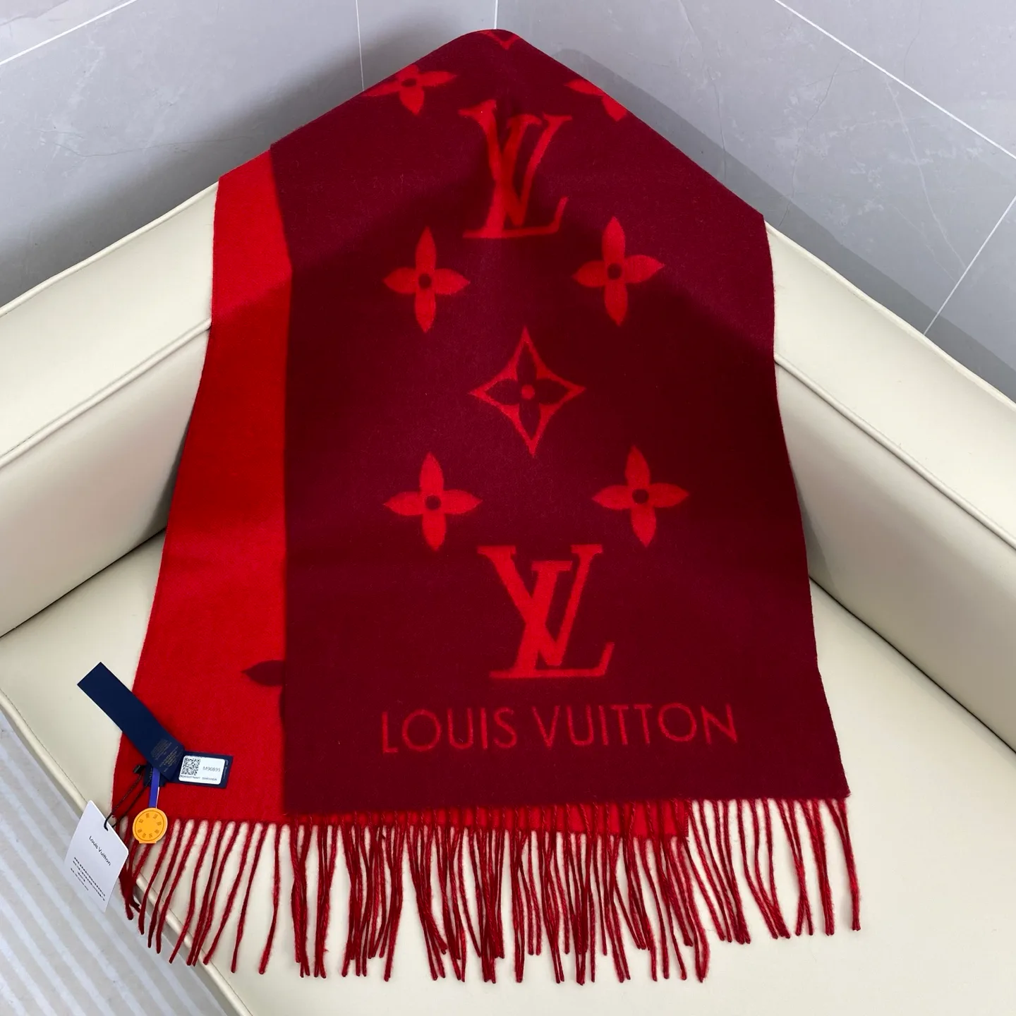 Scarves LOUIS VUITTON 18105573