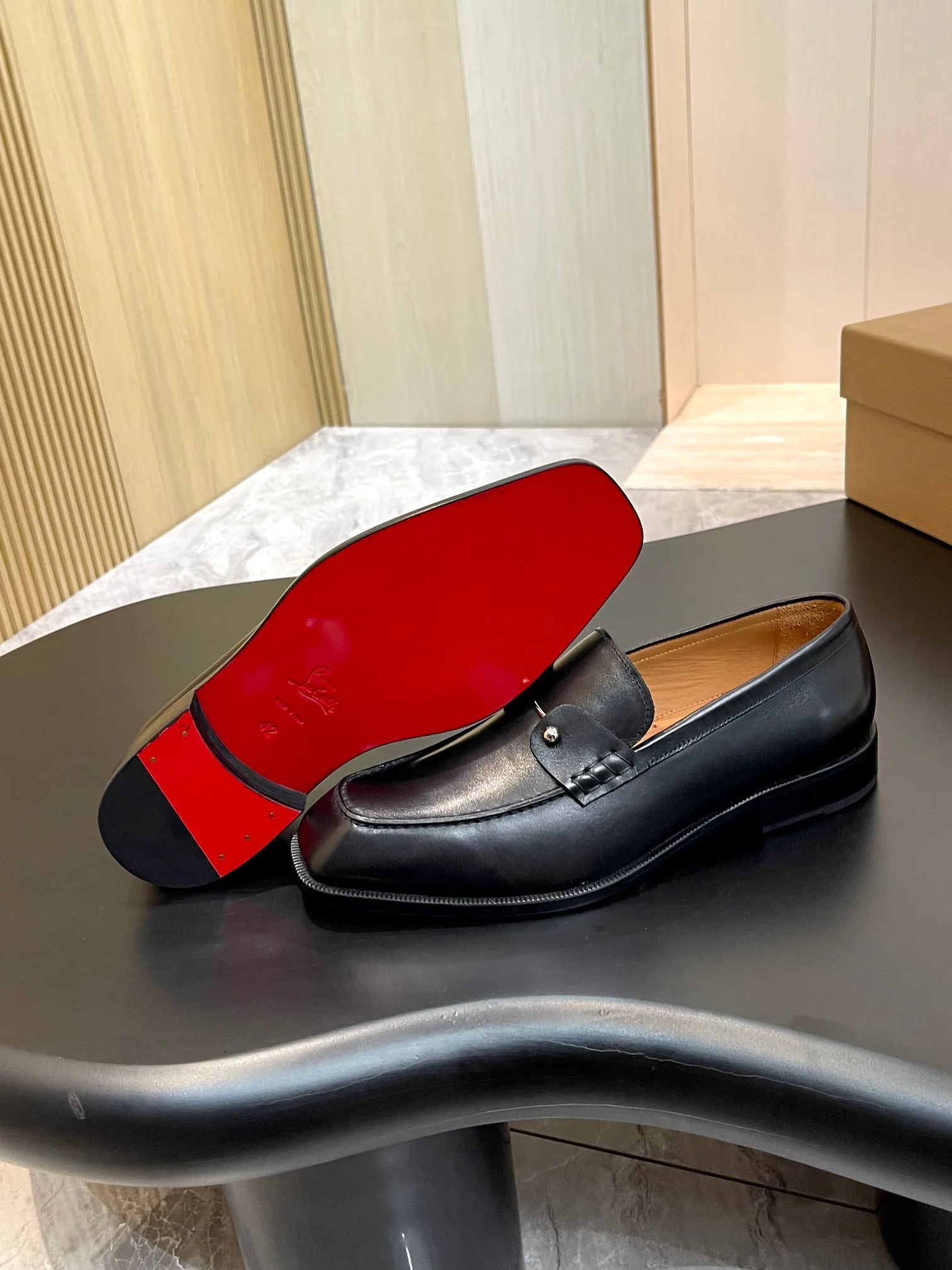 Men's Loafers And Dress Shoes CHRISTIAN LOUBOUTIN 18017840