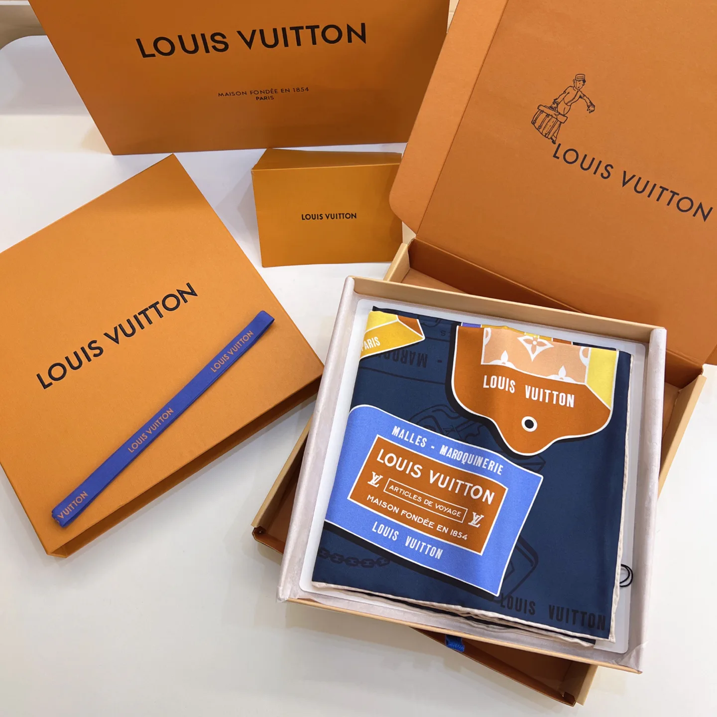Silk Scarves LOUIS VUITTON 16885836