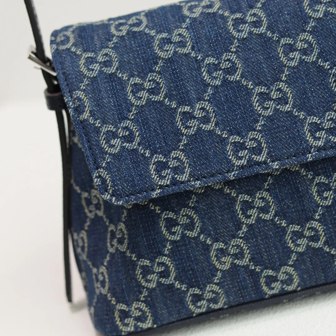 Women's Shoulder Bags GUCCI 17305979