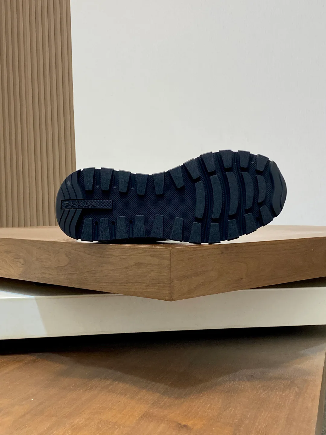 Men's Sneakers PRADA 18079031