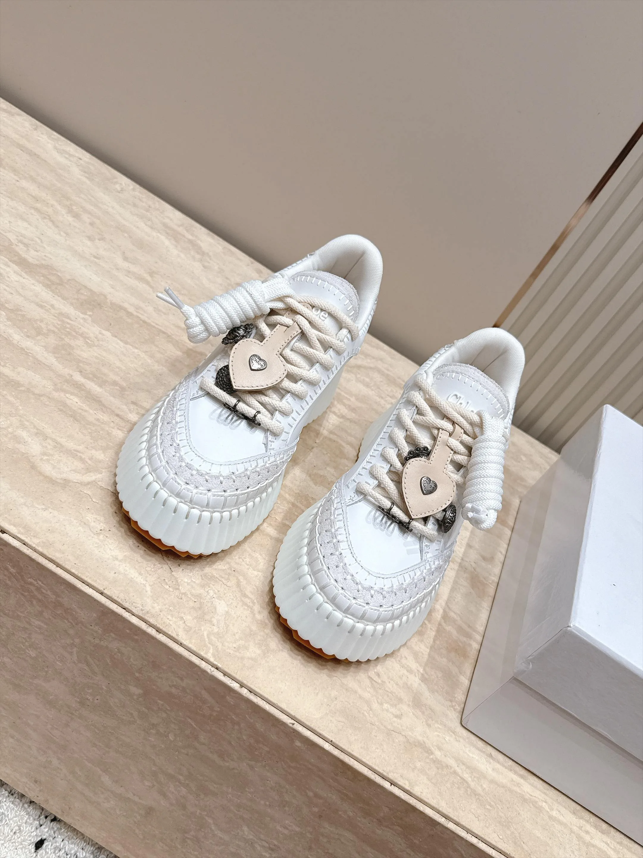 Women's Sneakers CHLOE 18436553