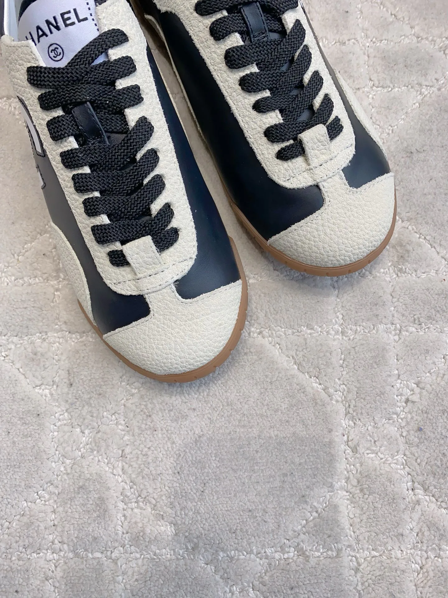 Women's Sneakers CHANEL 18003952