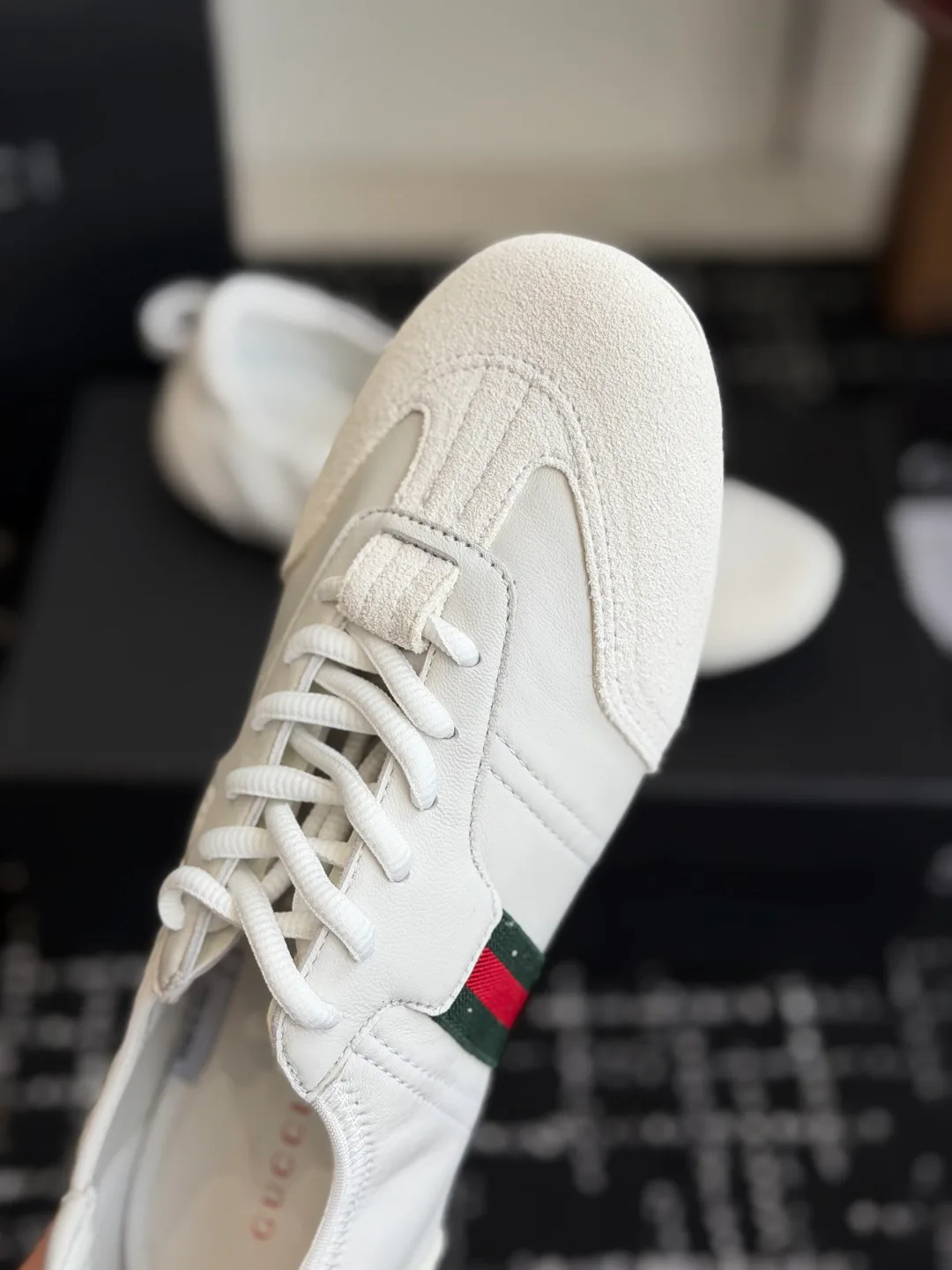 Women's Sneakers GUCCI 18121098