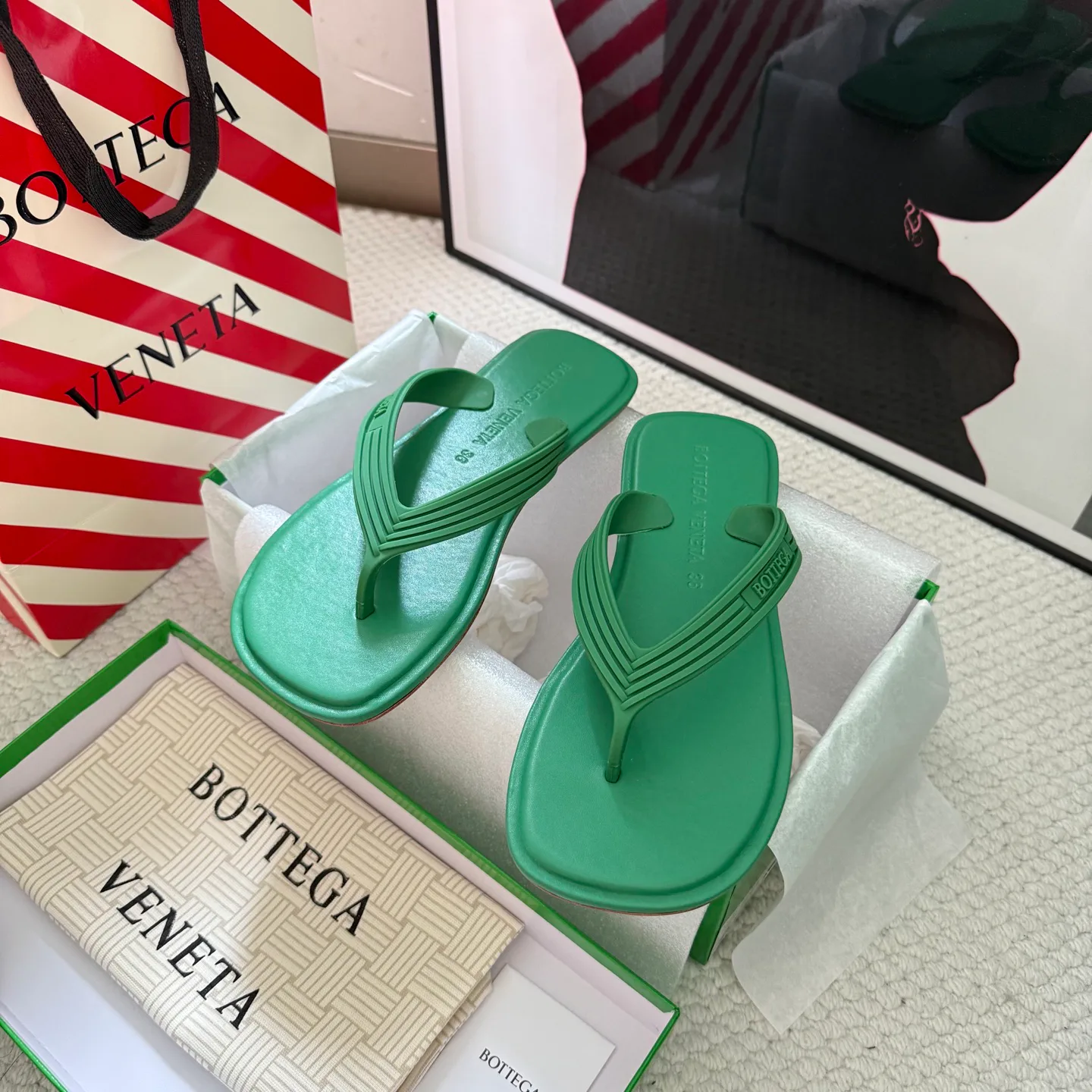 Women's Flip-Flops BOTTEGA VENETA 17386124