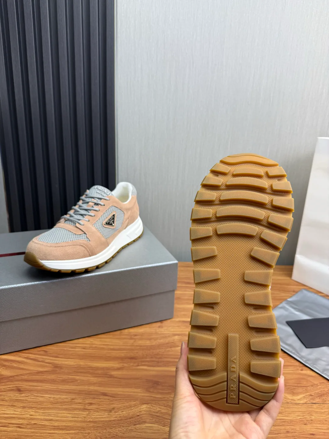 Men's Sneakers PRADA 18418637