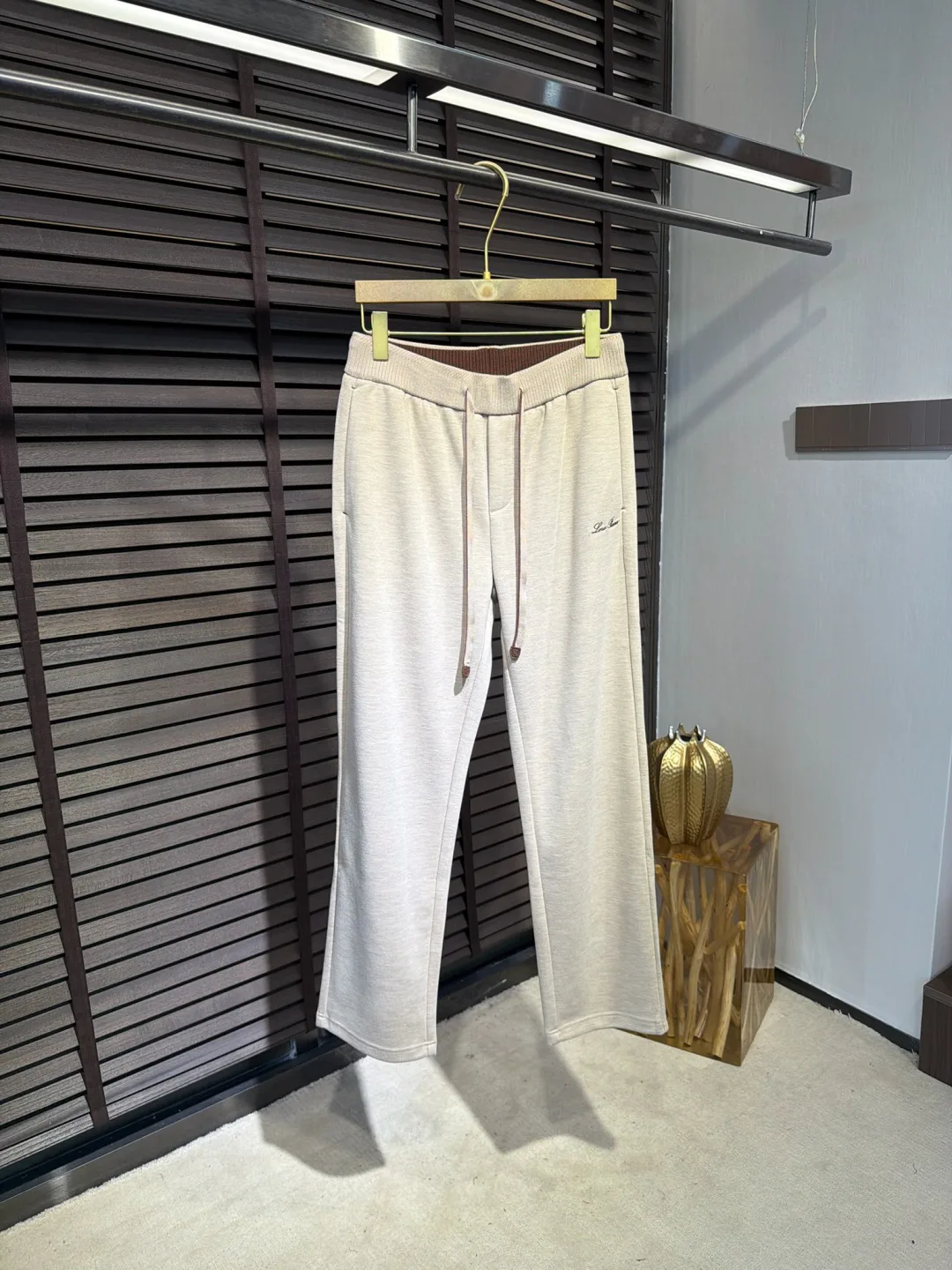 Women's Trousers LORO PIANA 17944041