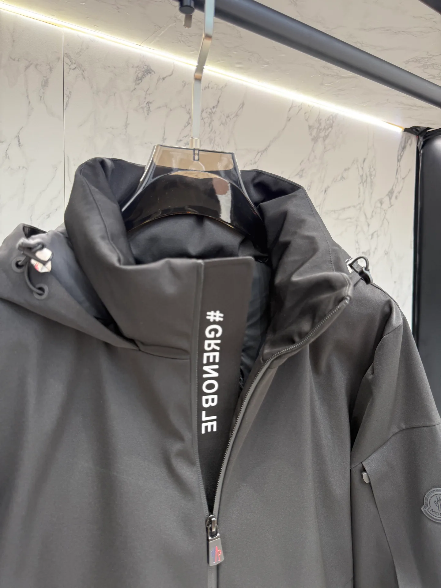 Men's Jackets And Down Jackets MONCLER 18046155
