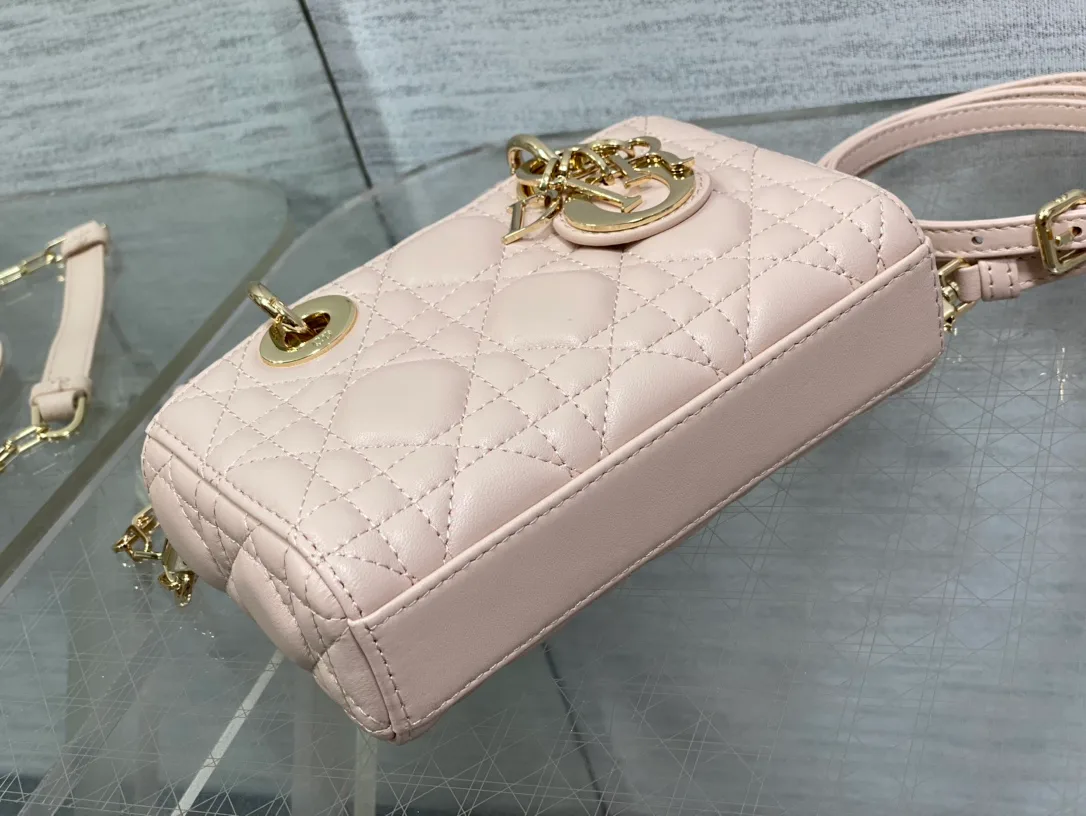 Women's Classic Handbags CHRISTIAN DIOR 17770403