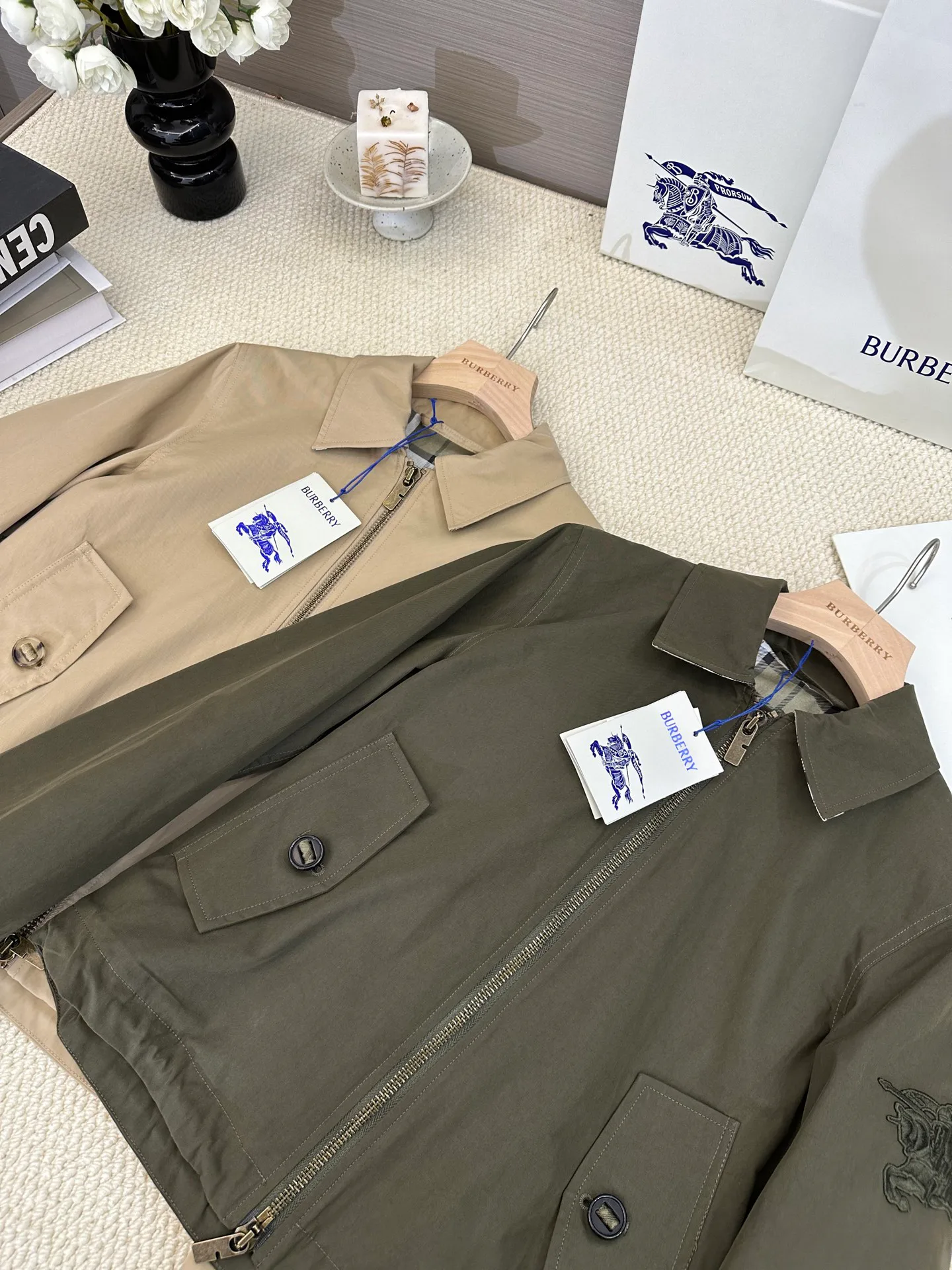 Women's Jackets And Down Jackets BURBERRY 17998592