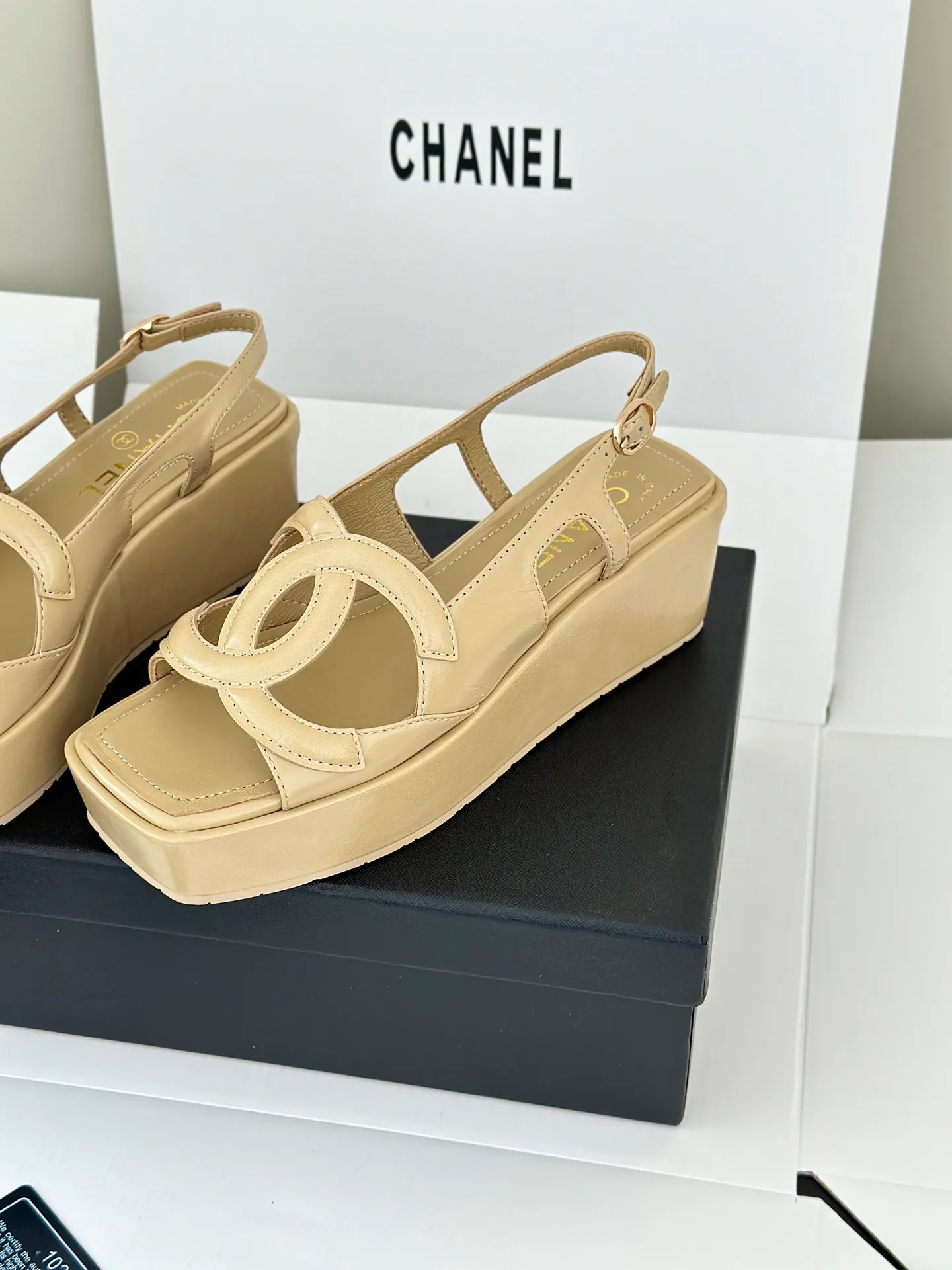 Women's Open-Toe Sandals CHANEL 18143039