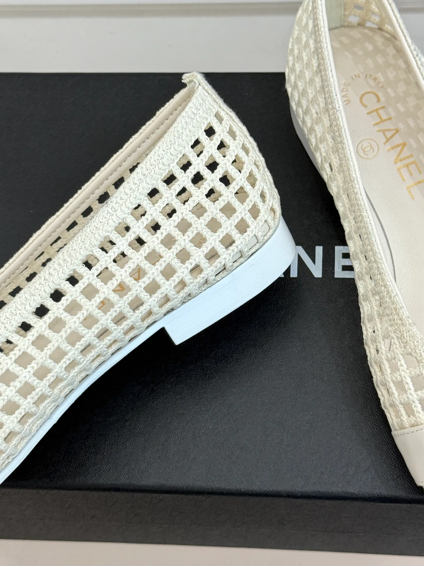 Women's Ballet Flats CHANEL 17240716