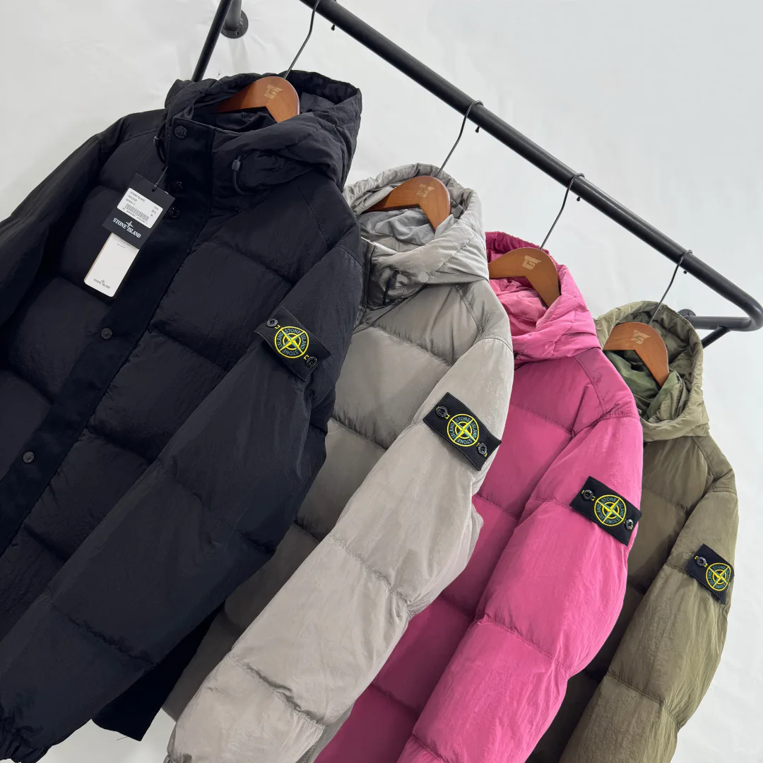 Women's Jackets And Down Jackets STONE ISLAND 18002084