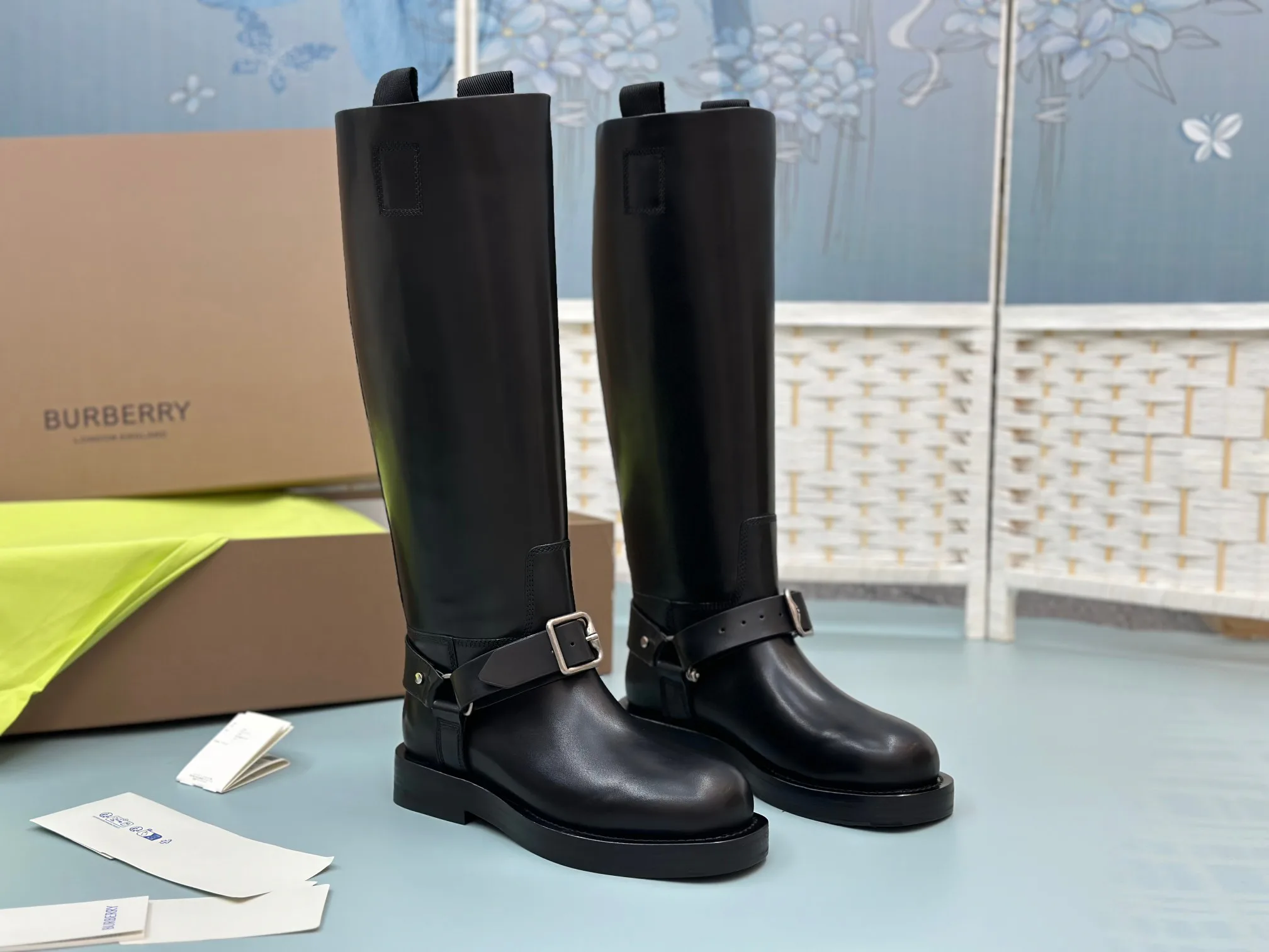 Women's Boots BURBERRY 17900226