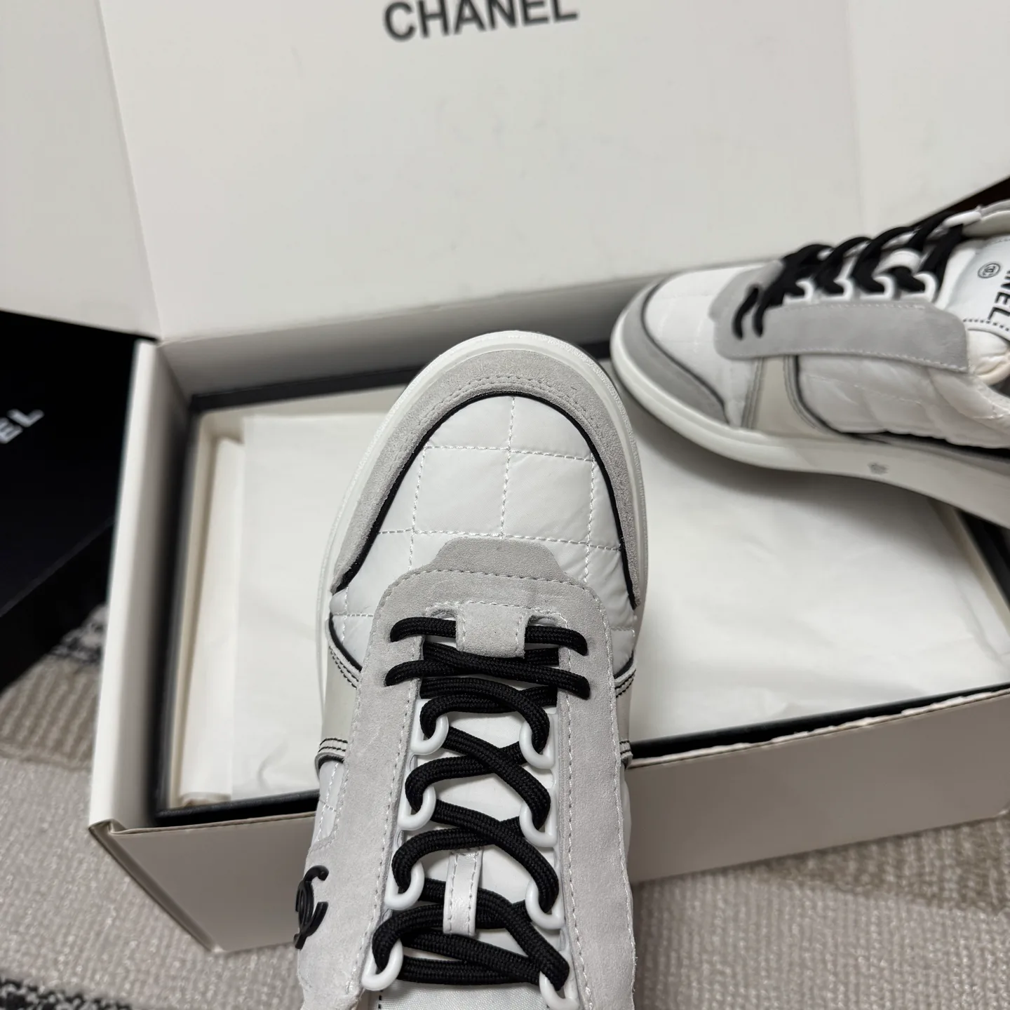 Women's Sneakers CHANEL 18195100