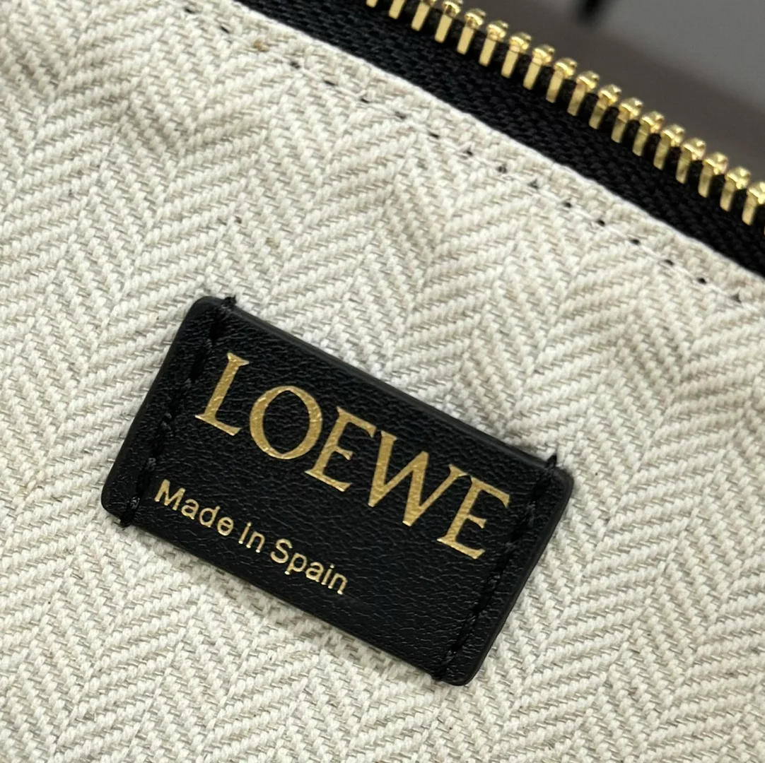 Women's Clutches LOEWE 18116452