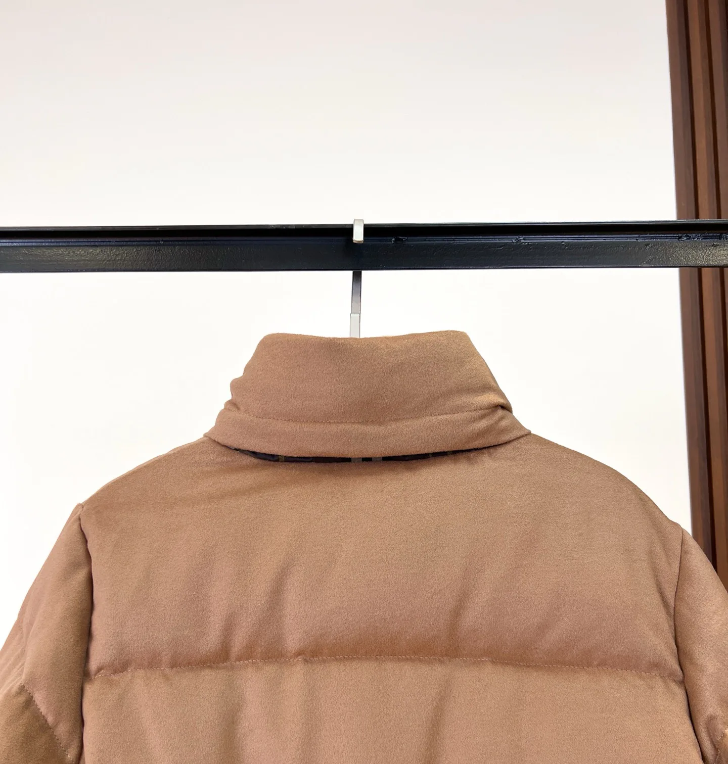 Women's Jackets And Down Jackets BURBERRY 18183463