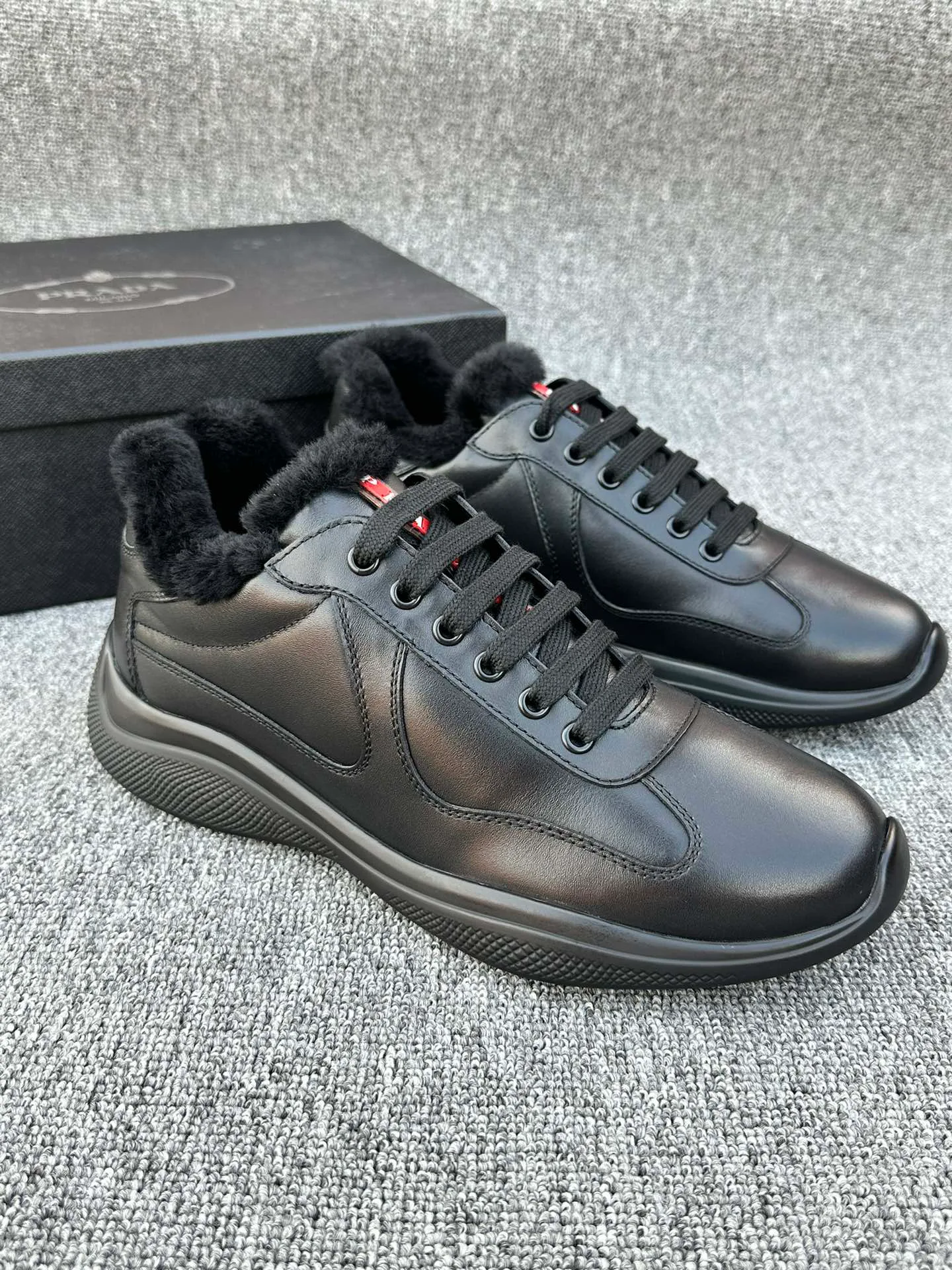 Men's Sneakers PRADA 17219252