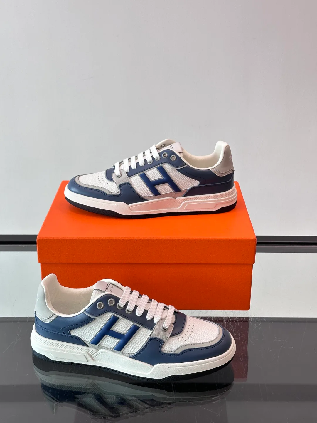 Men's Sneakers HERMES 18500629