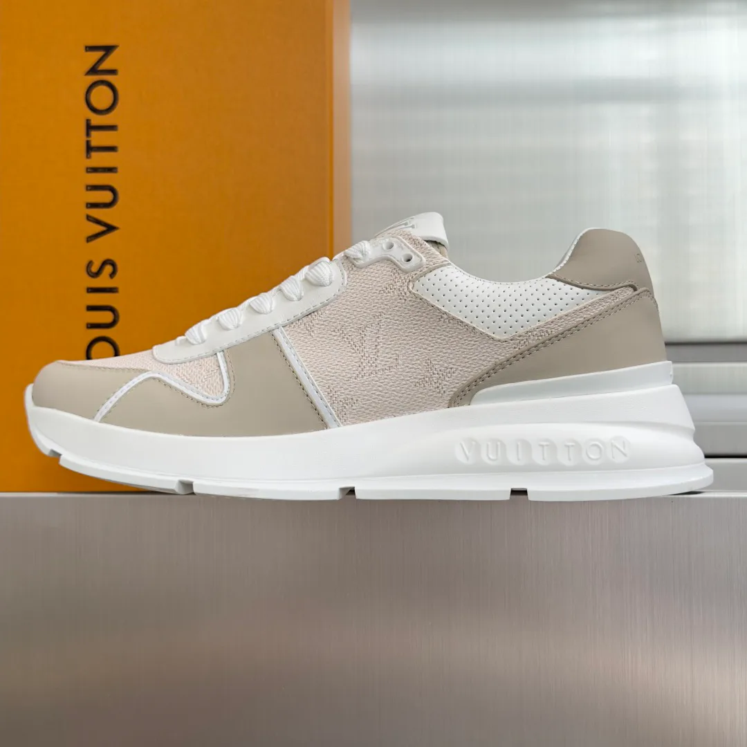 Men's Sneakers LOUIS VUITTON 17950800