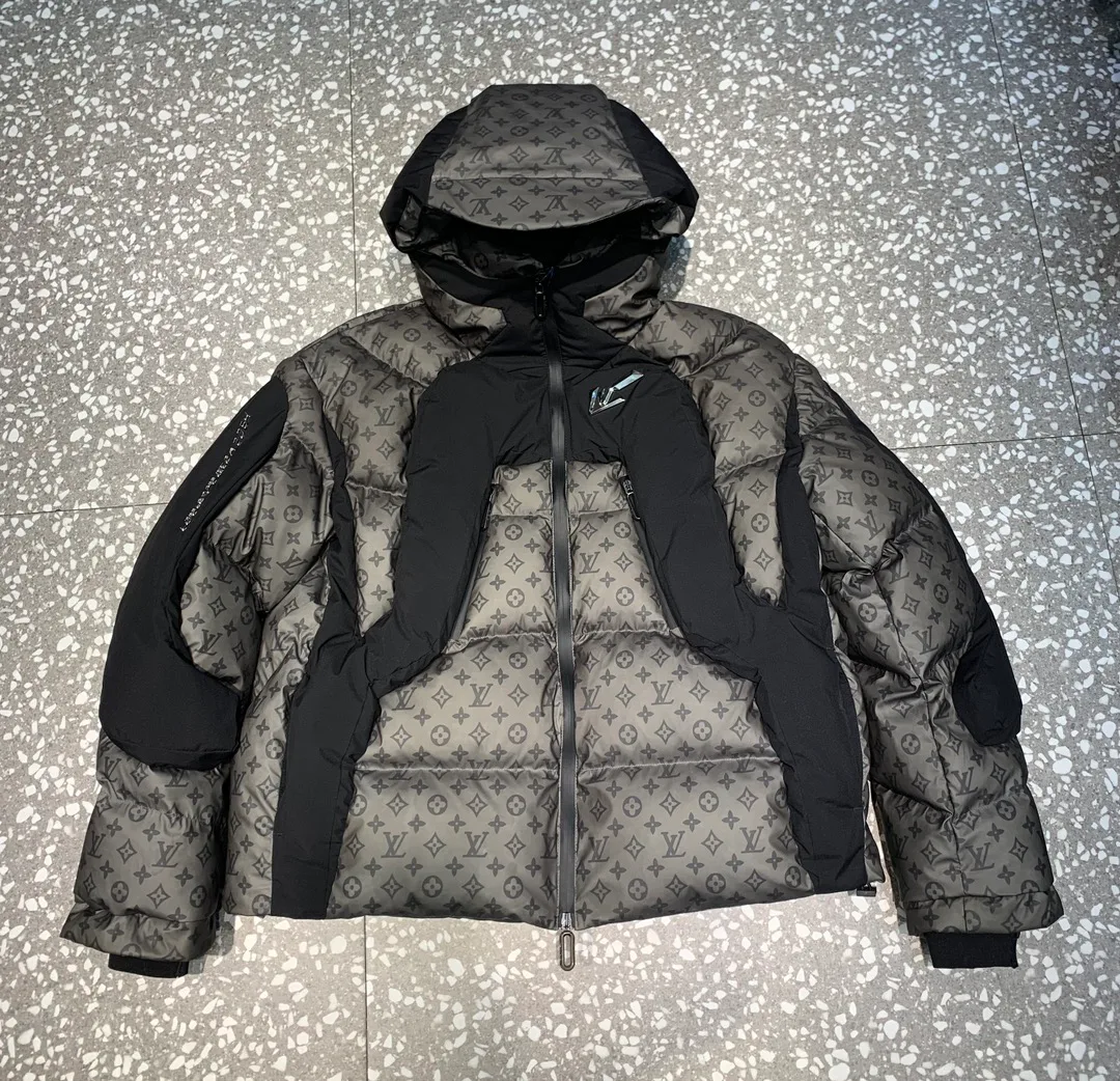 Women's Jackets And Down Jackets LOUIS VUITTON 17799766