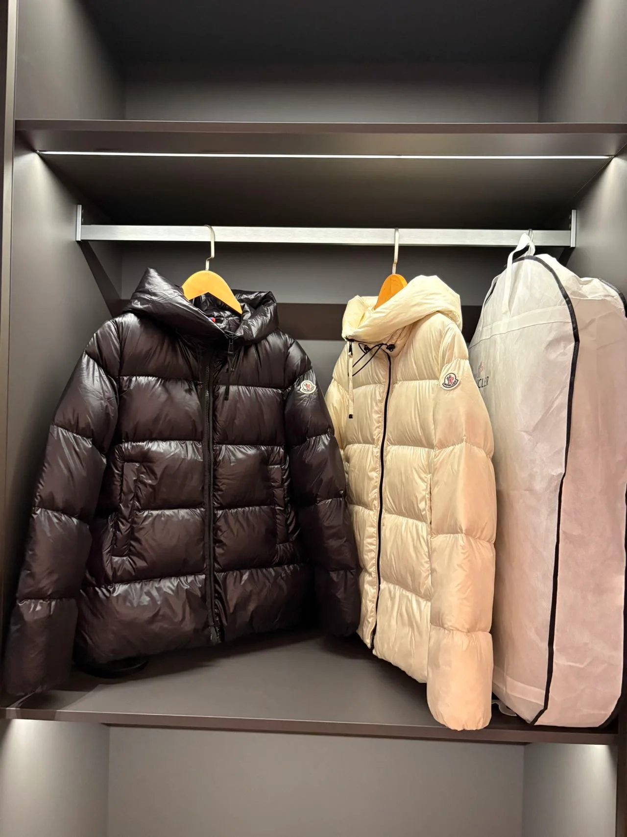 Куртки И Пуховики Женские Moncler 18599941