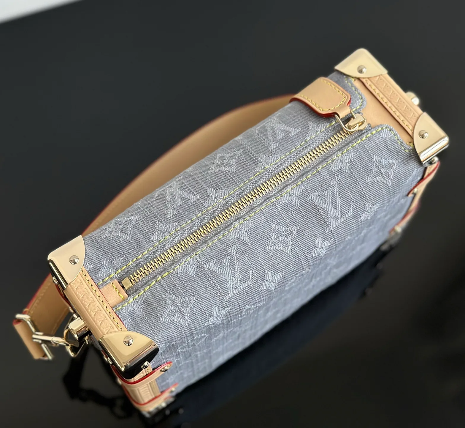 Women's Classic Handbags LOUIS VUITTON 18376409