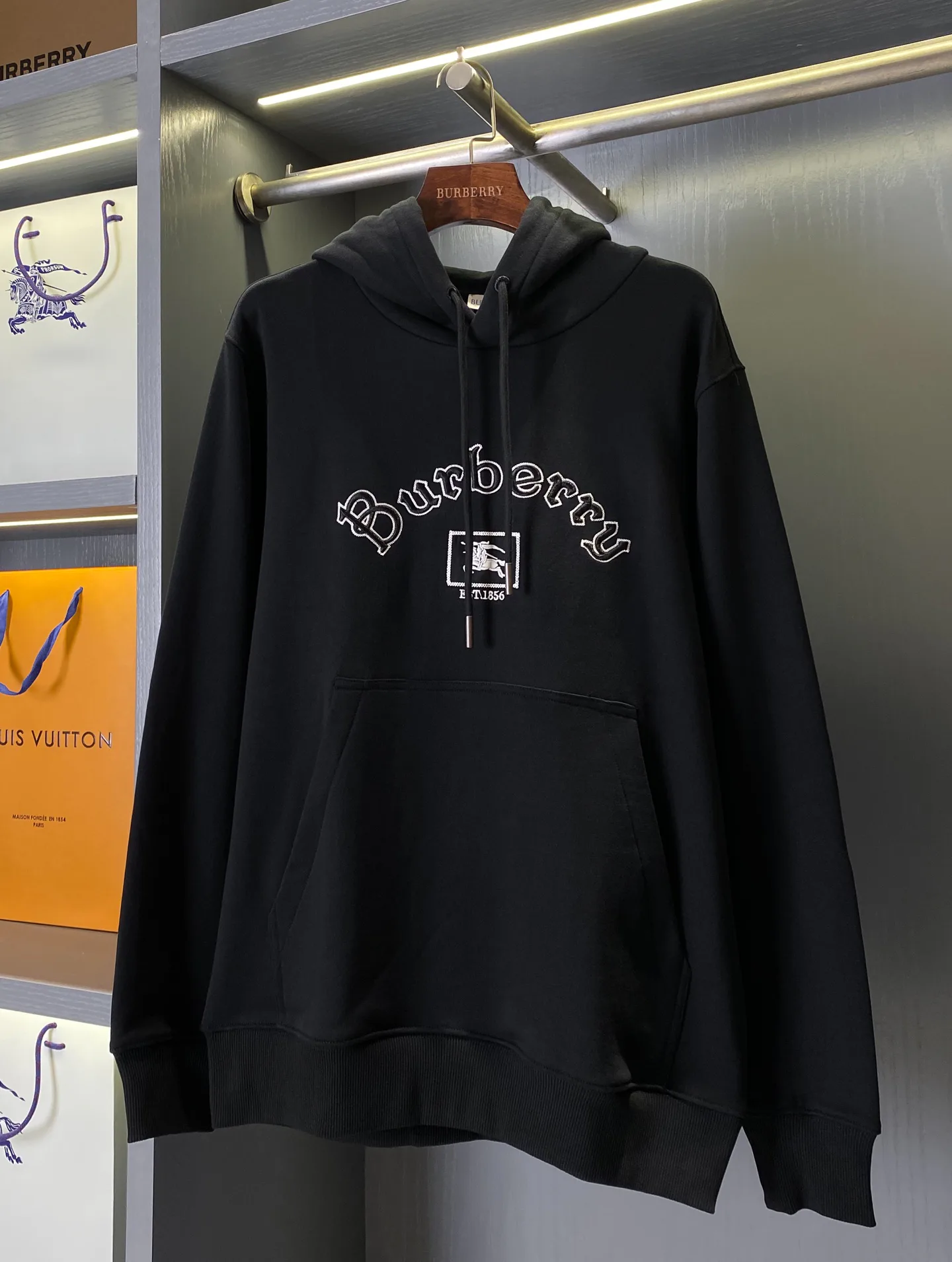 Women's Sweatshirts And Hoodies BURBERRY 18141424