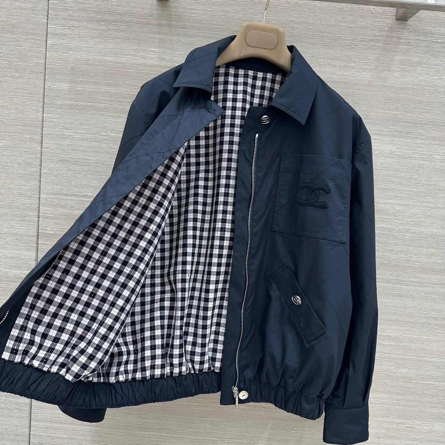 Women's Jackets And Down Jackets CHANEL 18113650