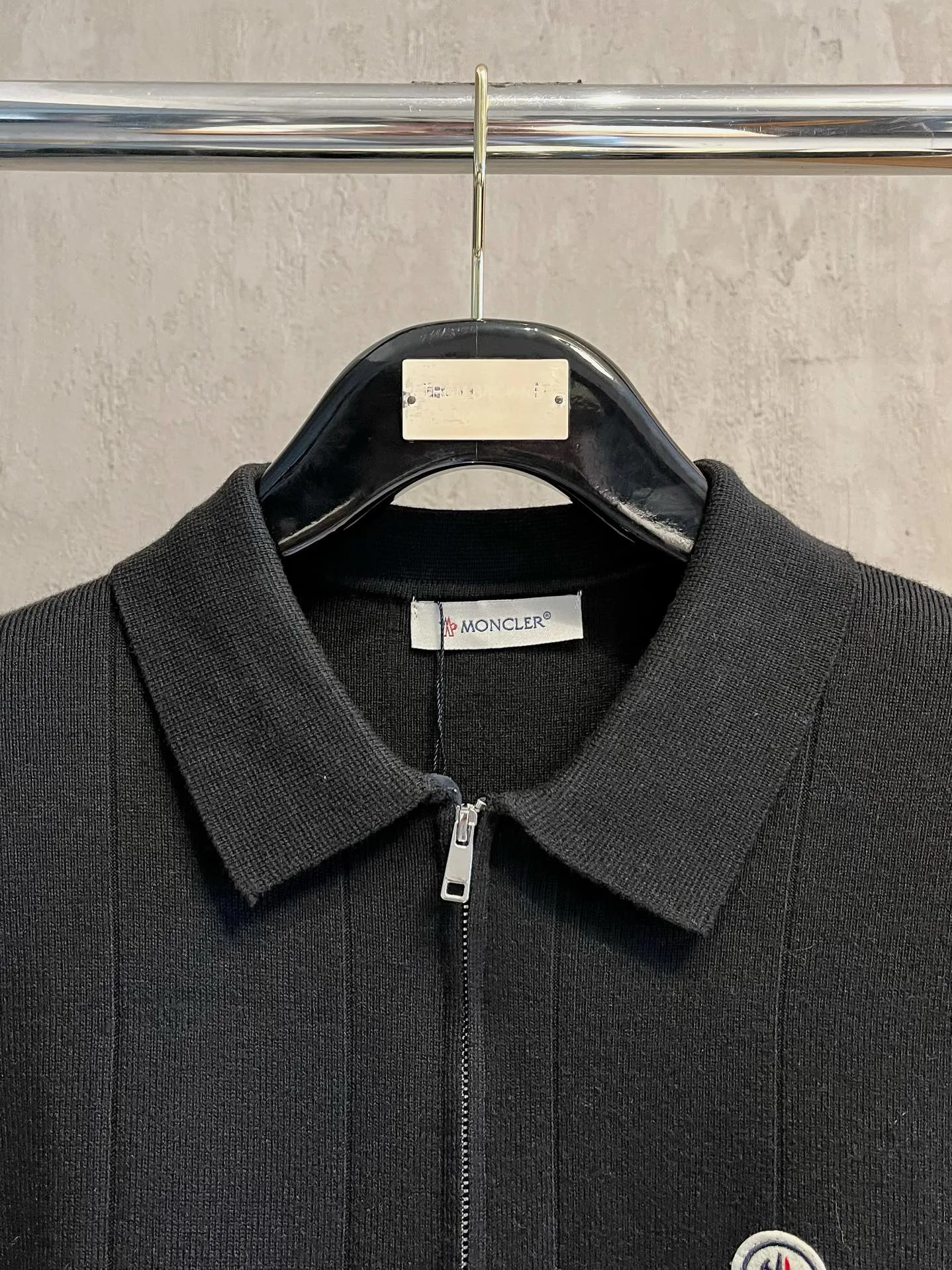 Men's Jumpers And Sweaters MONCLER 18098139