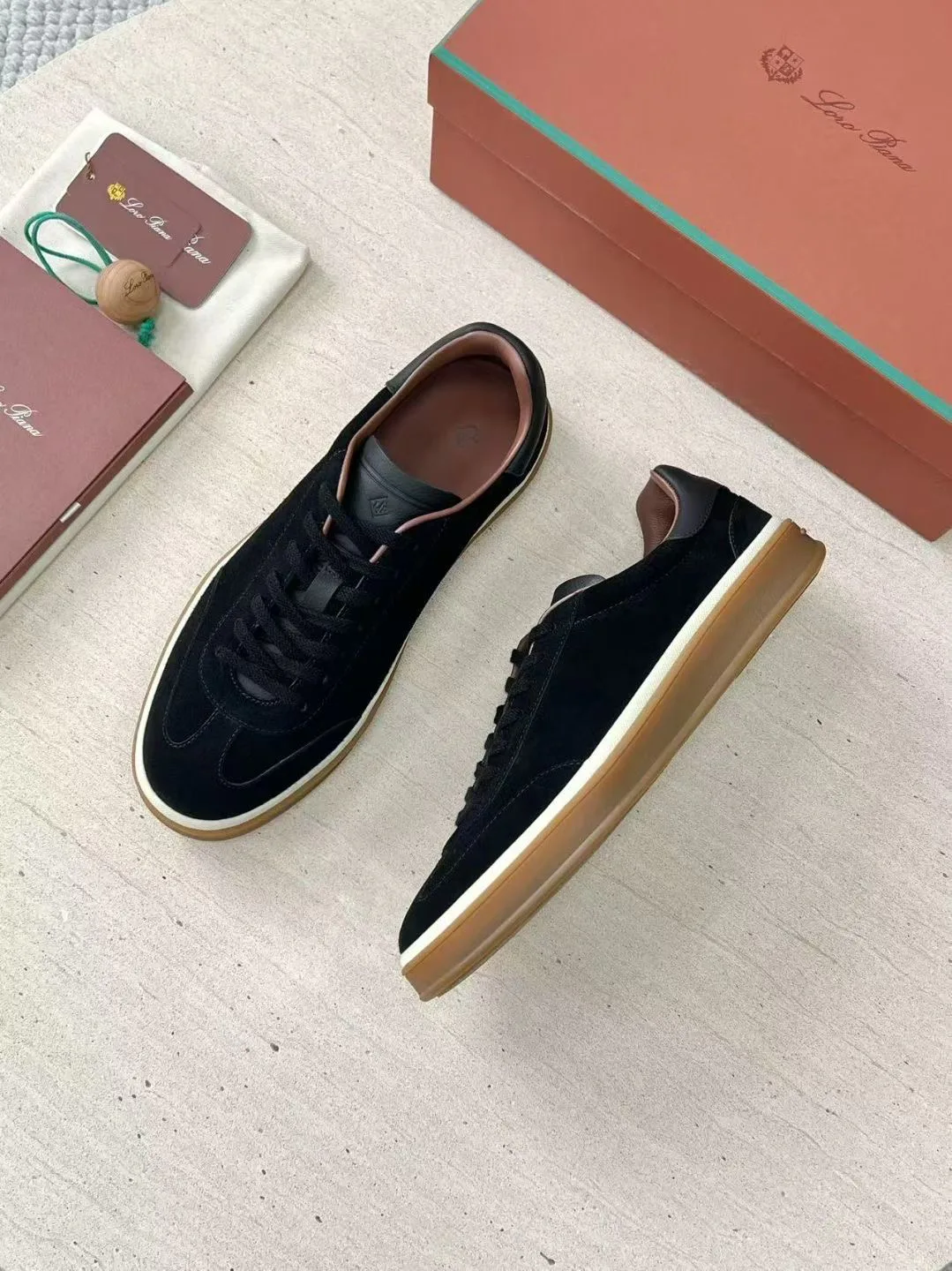 Men's Sneakers LORO PIANA 18382749