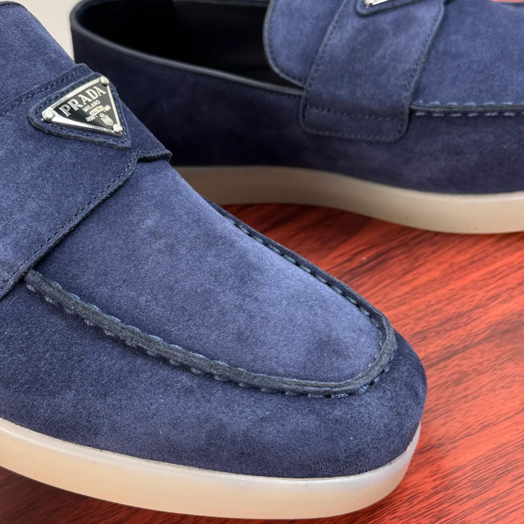 Men's Loafers And Dress Shoes PRADA 18100607