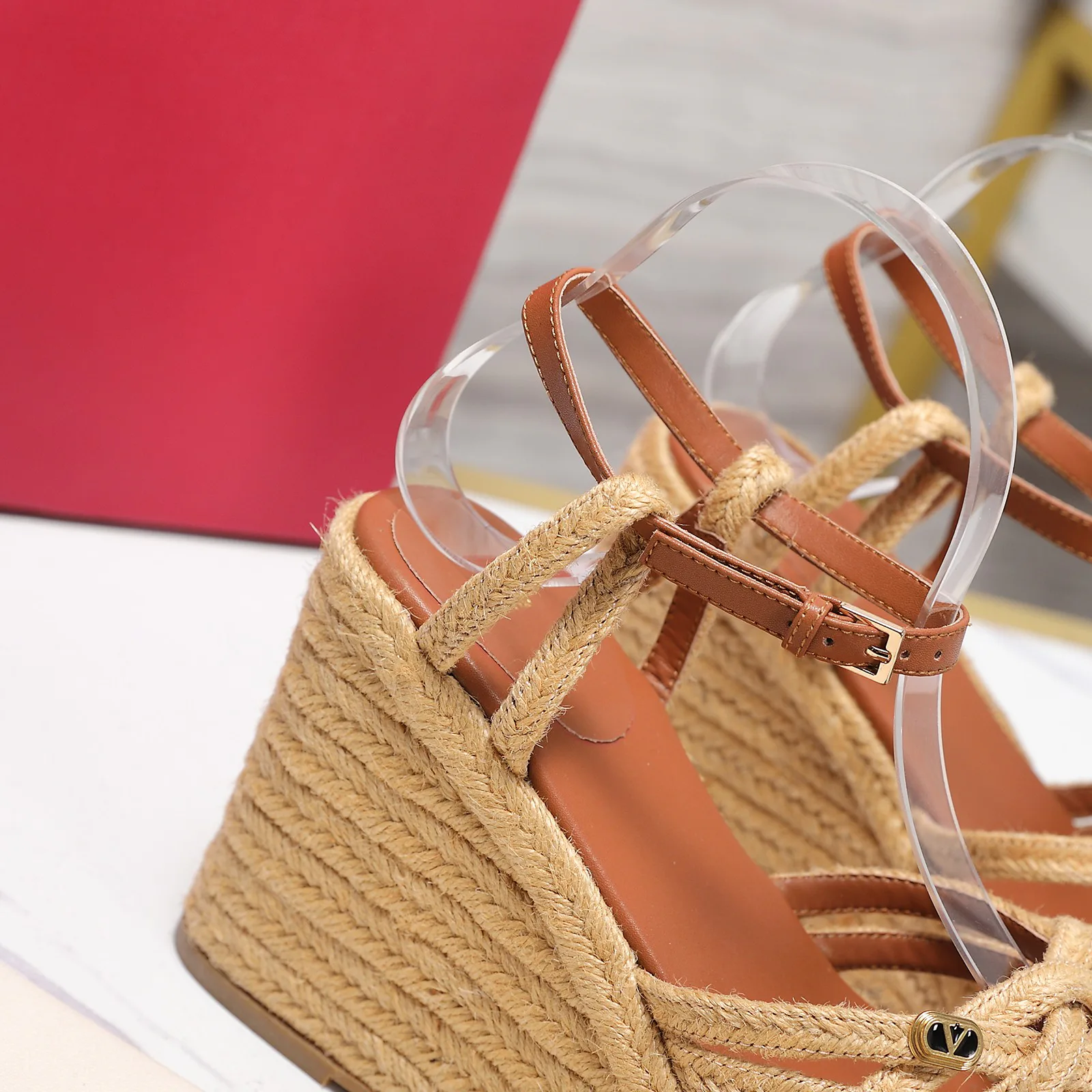Women's Open-Toe Sandals VALENTINO 18346926