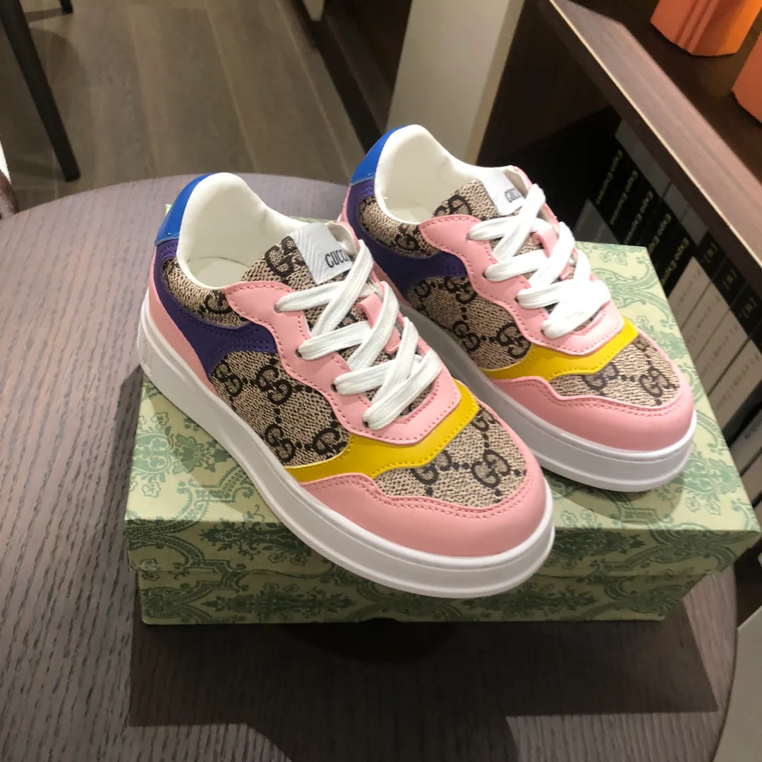 Women's Sneakers GUCCI 18445137