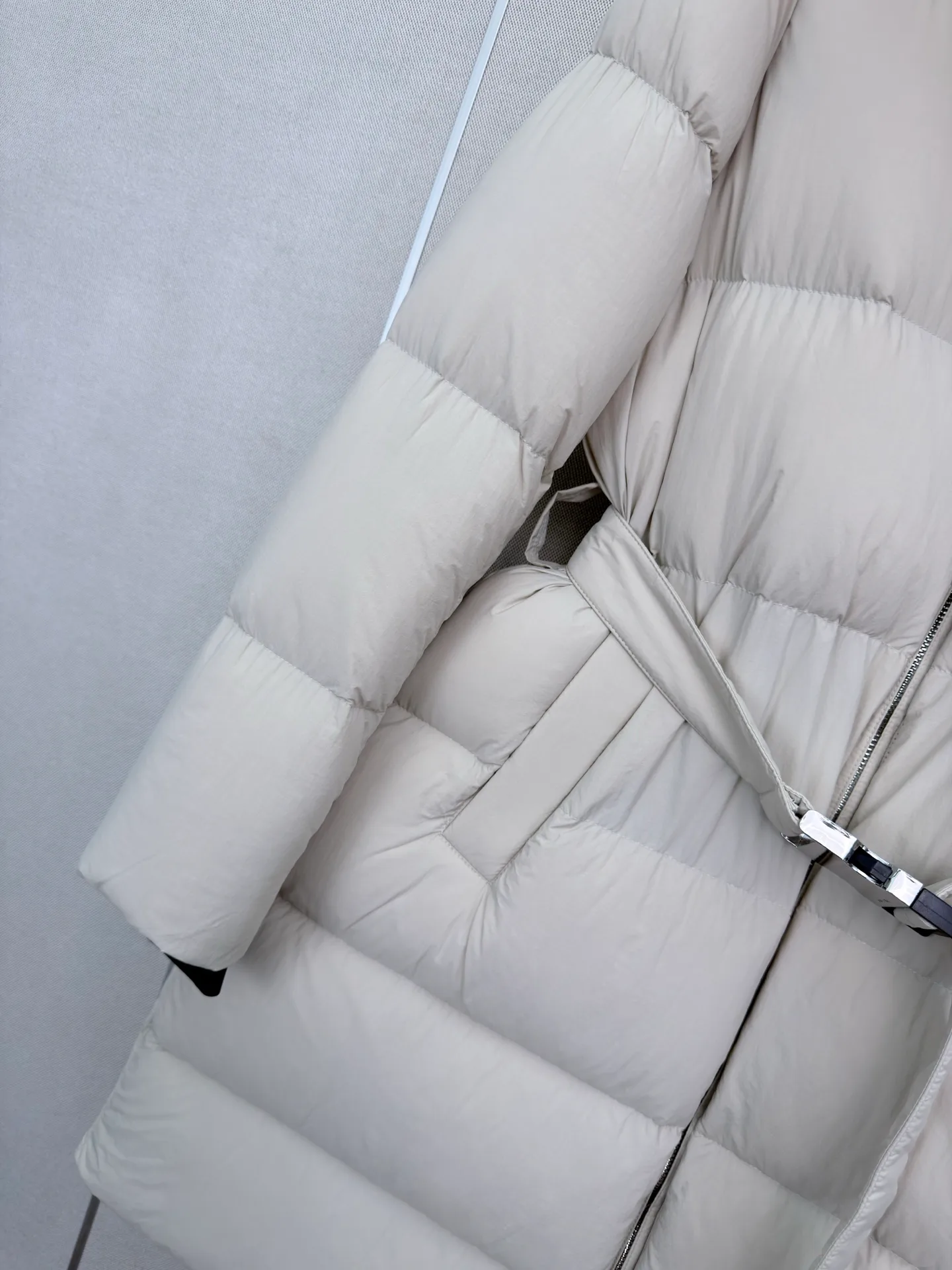 Women's Jackets And Down Jackets PRADA 18108680