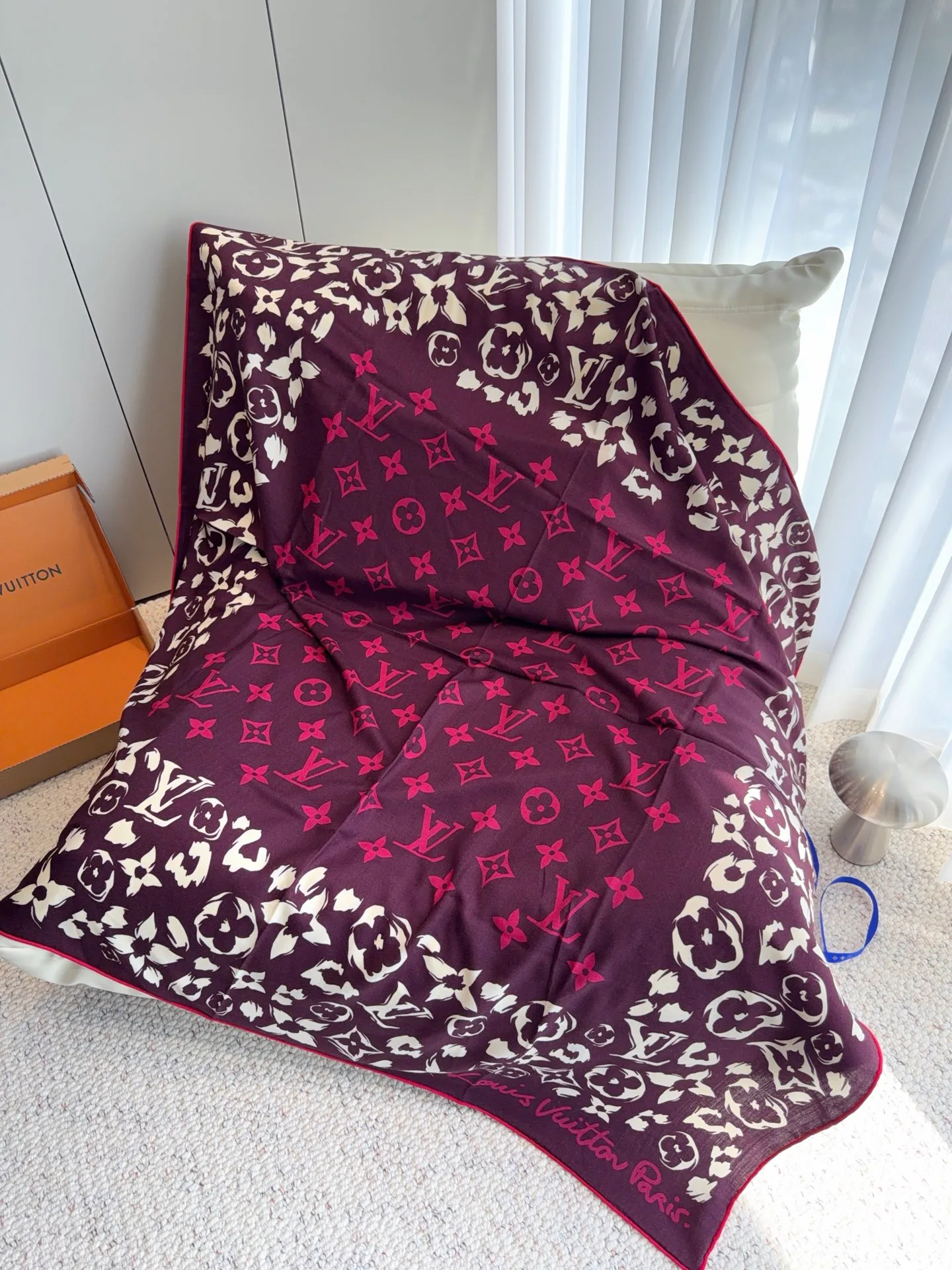 Silk Scarves LOUIS VUITTON 18322290
