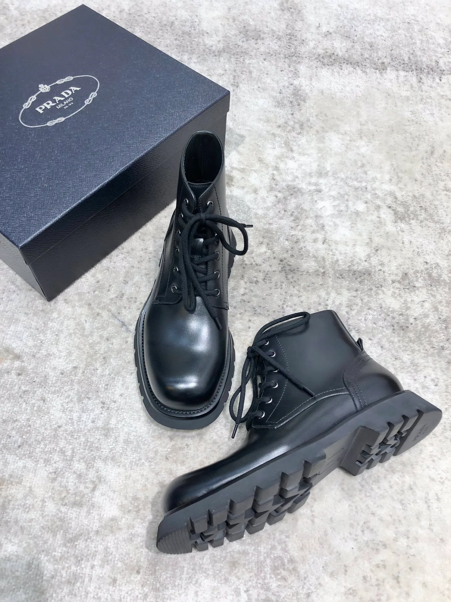 Men's Ankle Boots PRADA 18257085