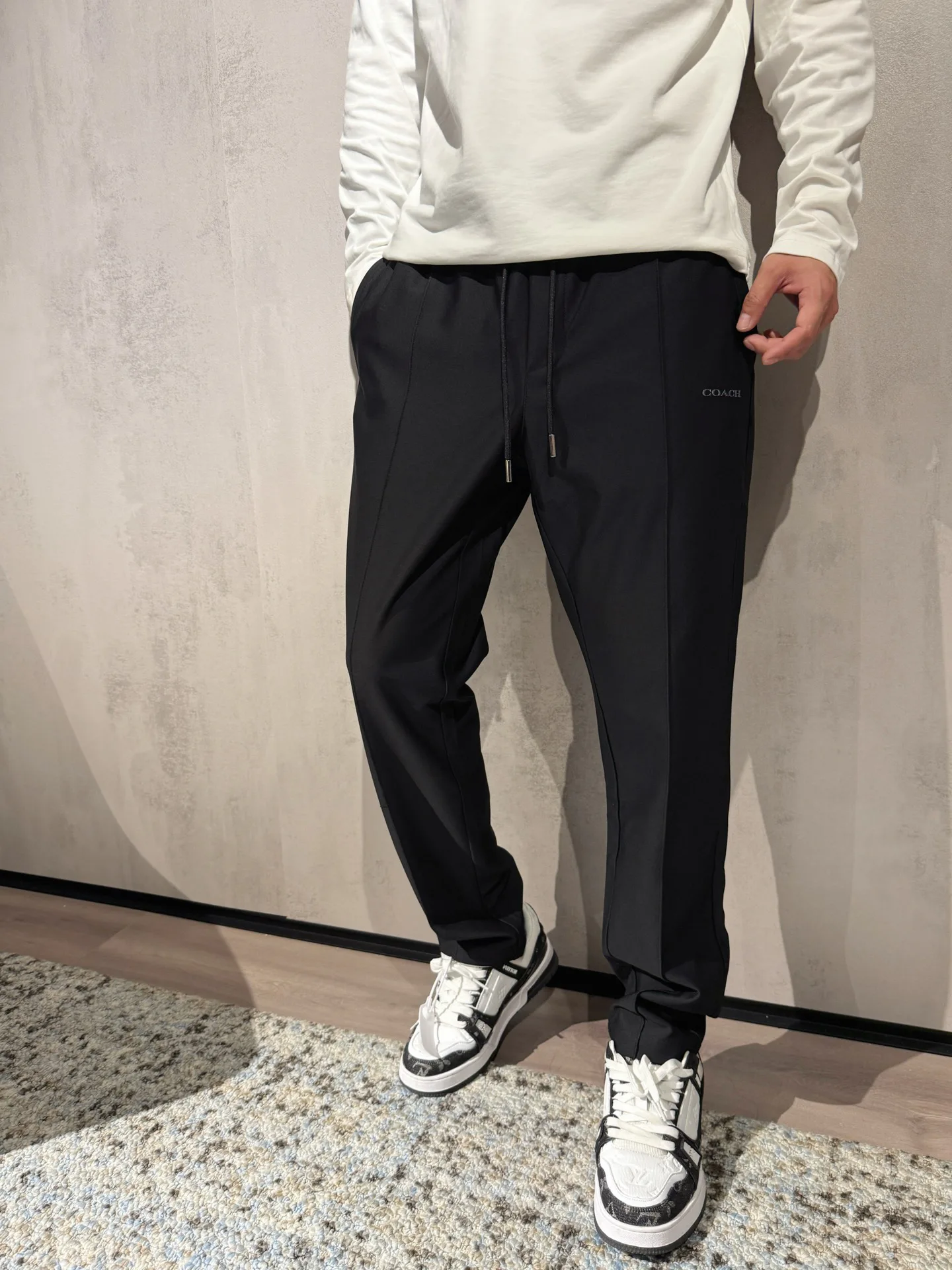 Men's Trousers COACH 18097697