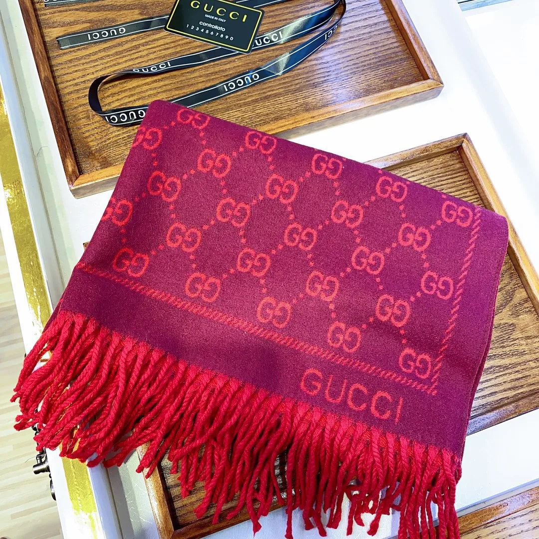 Scarves GUCCI 18291468