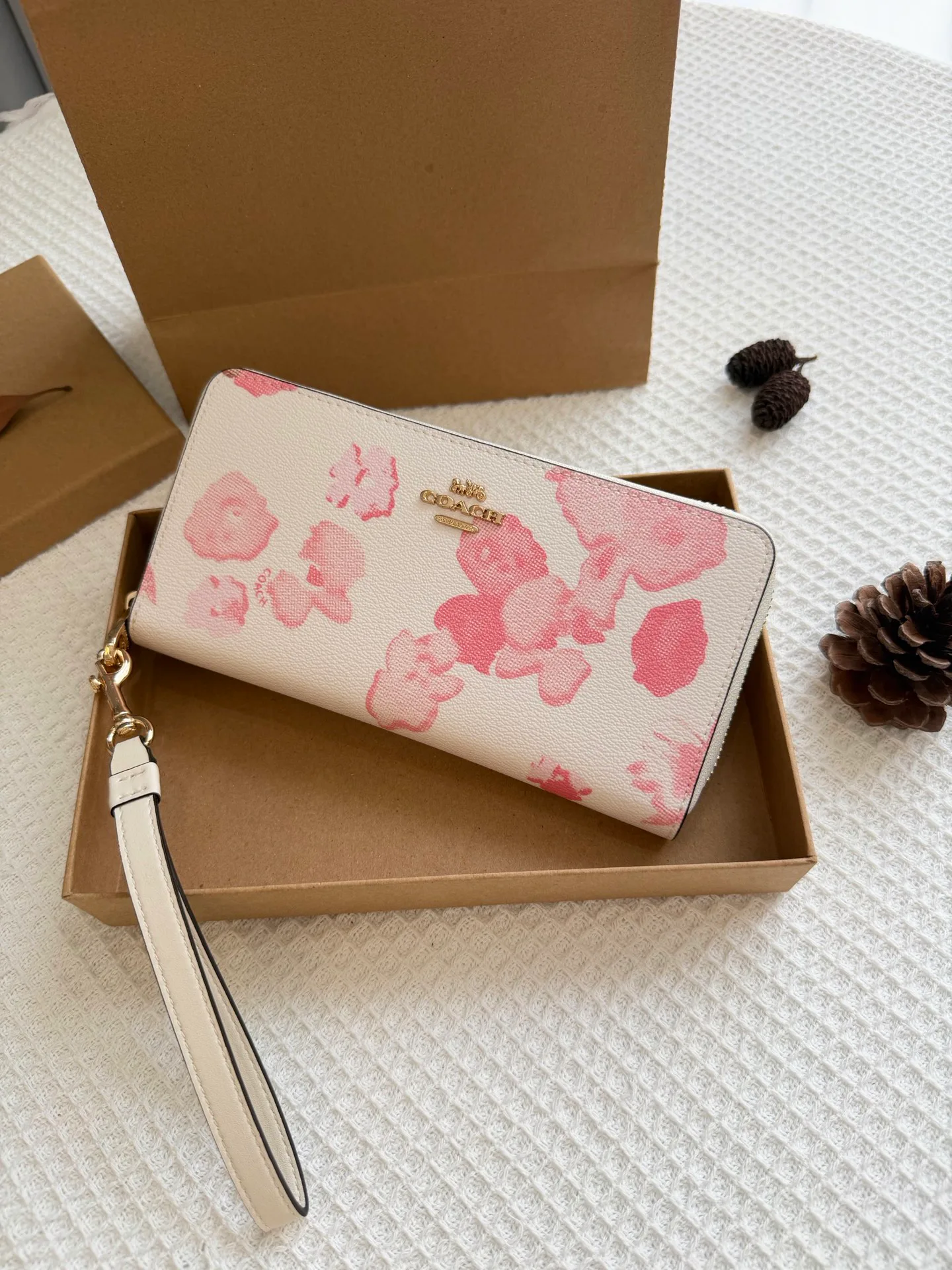 Women's Clutches COACH 18364951