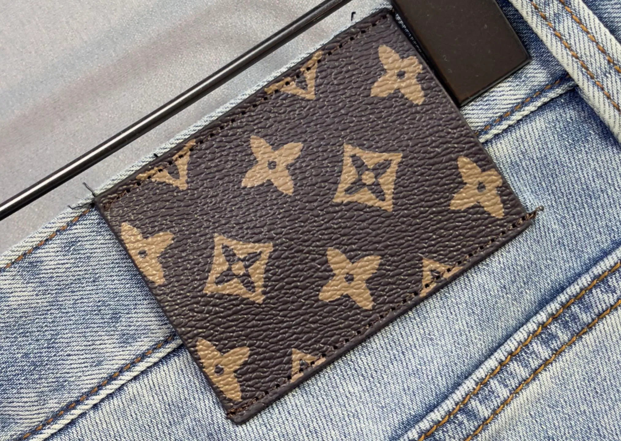 Men's Jeans LOUIS VUITTON 18098393