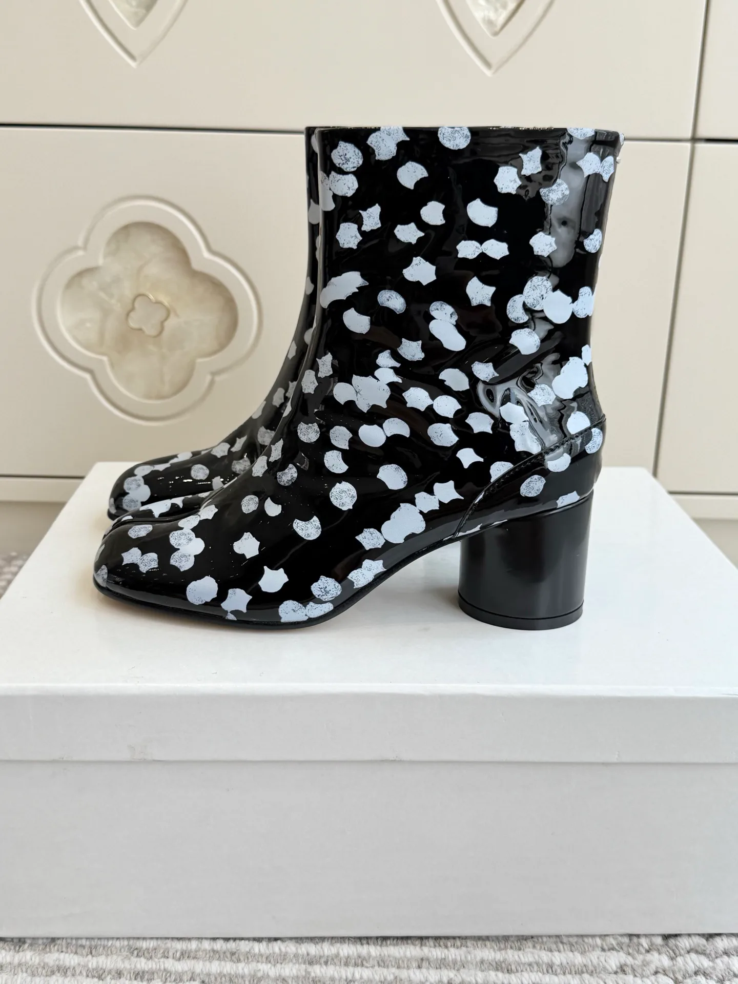 Women's Booties MAISON MARGIELA 18261236