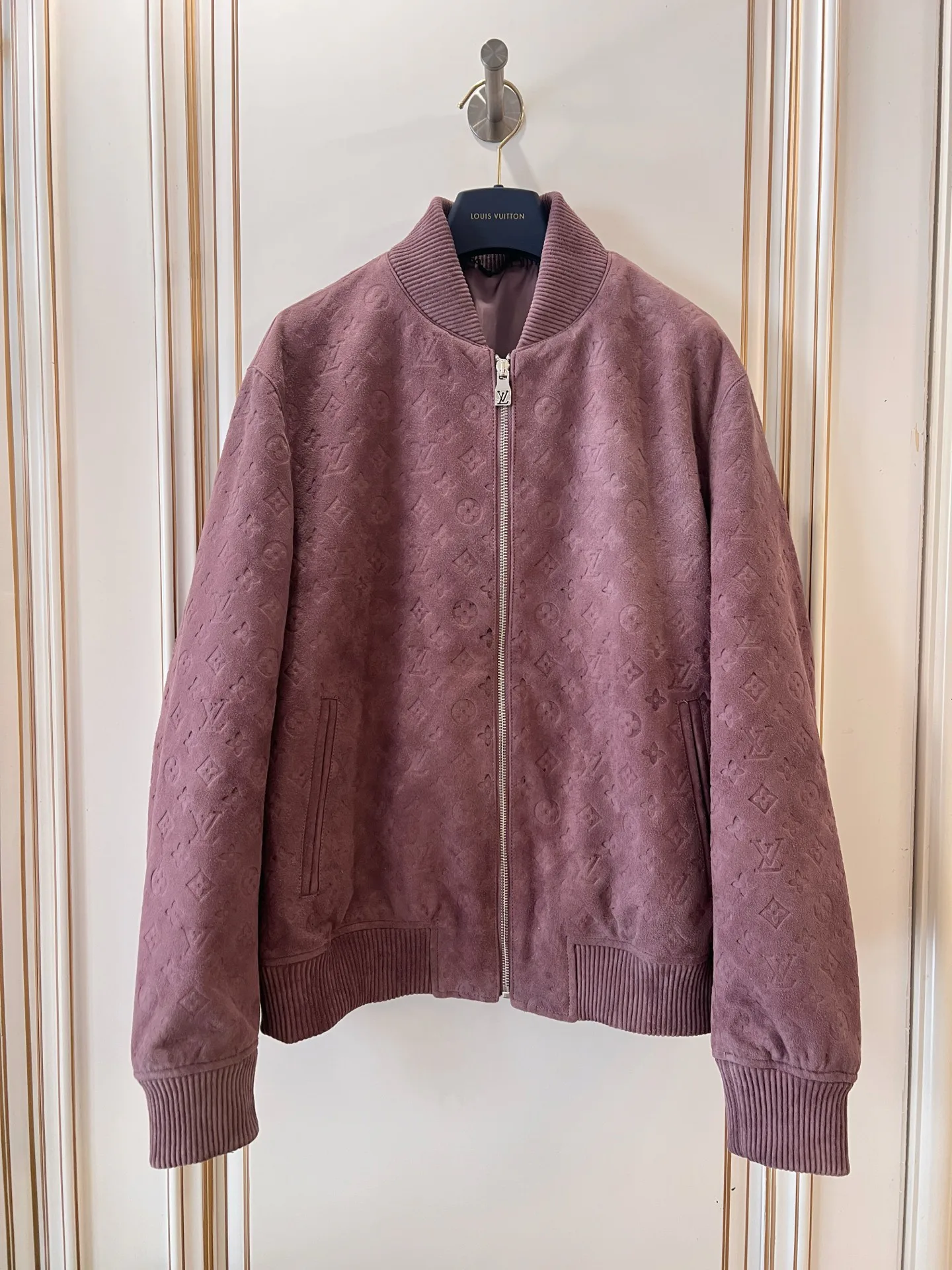 Women's Leather Jackets And Sheepskin Coats LOUIS VUITTON 18409004