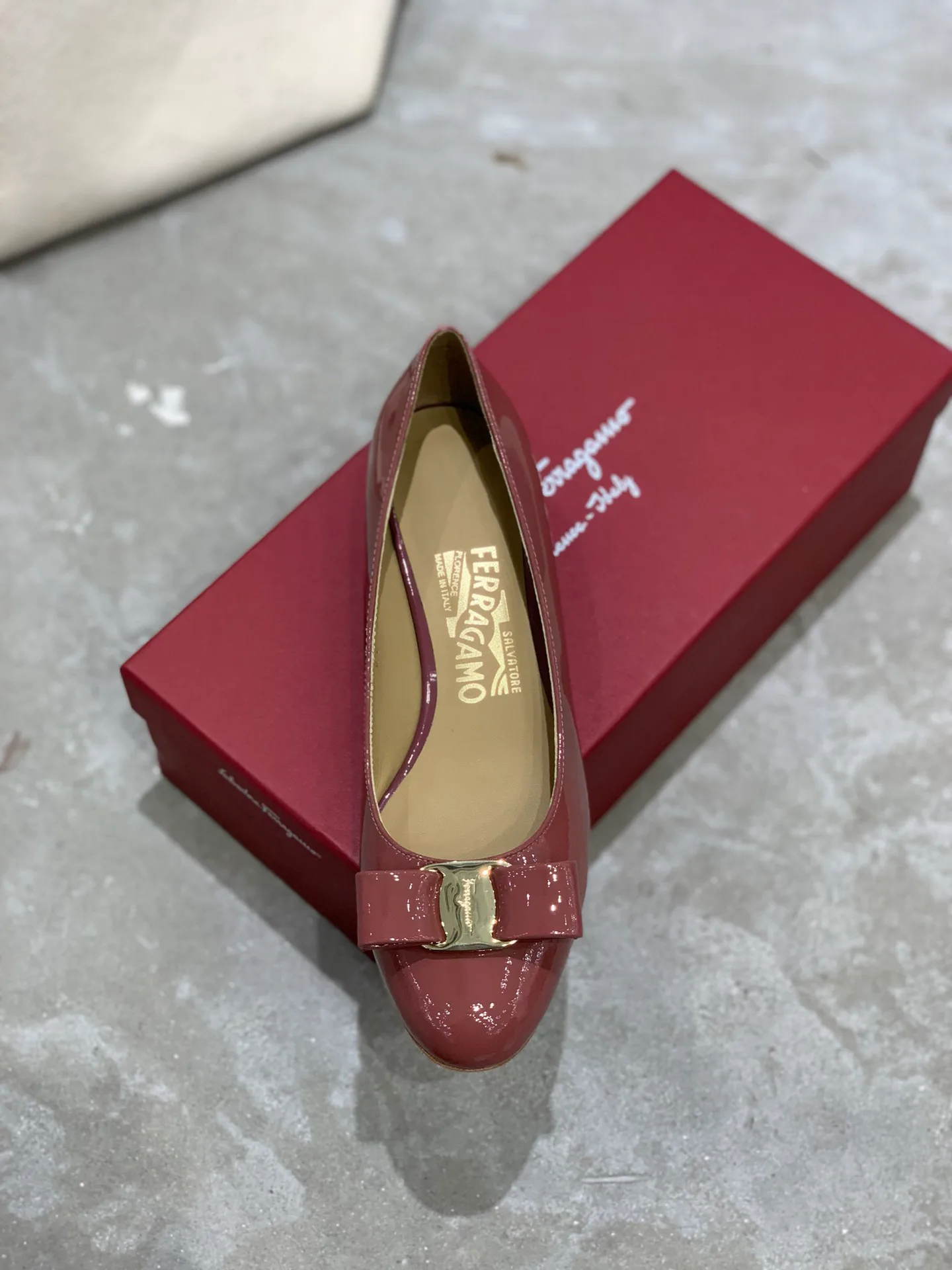 Women's Ballet Flats SALVATORE FERRAGAMO 18340685