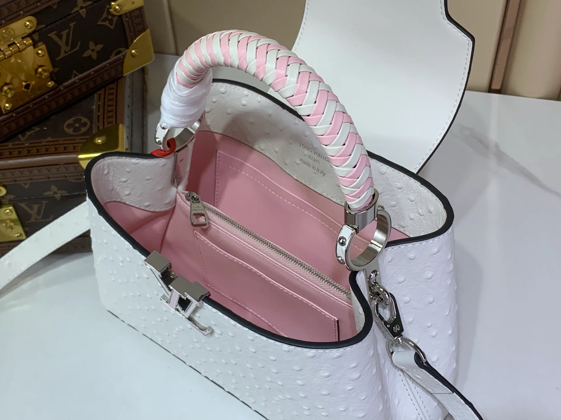 Women's Classic Handbags LOUIS VUITTON 17838901
