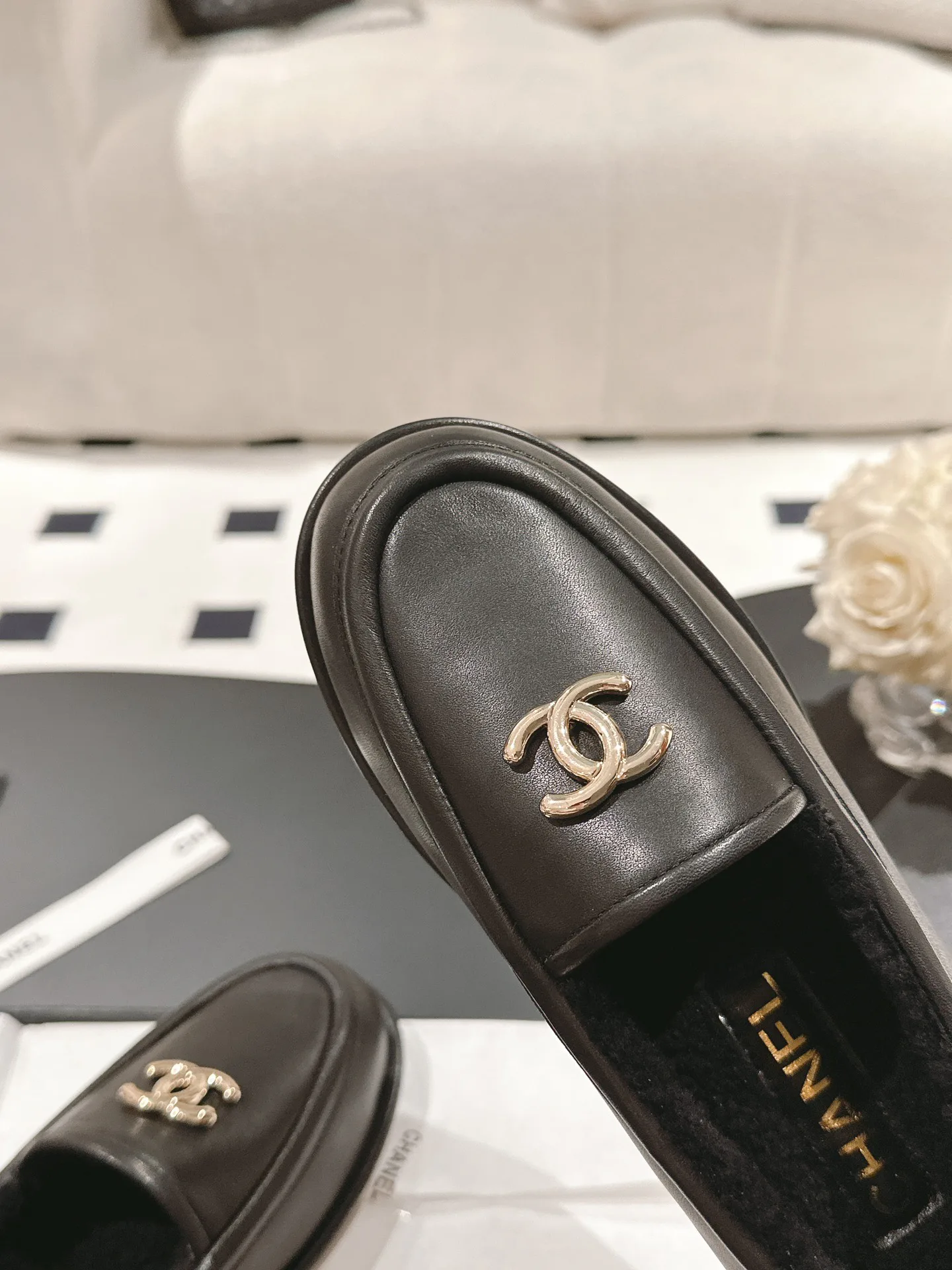 Women's Loafers And Moccasins CHANEL 18083049