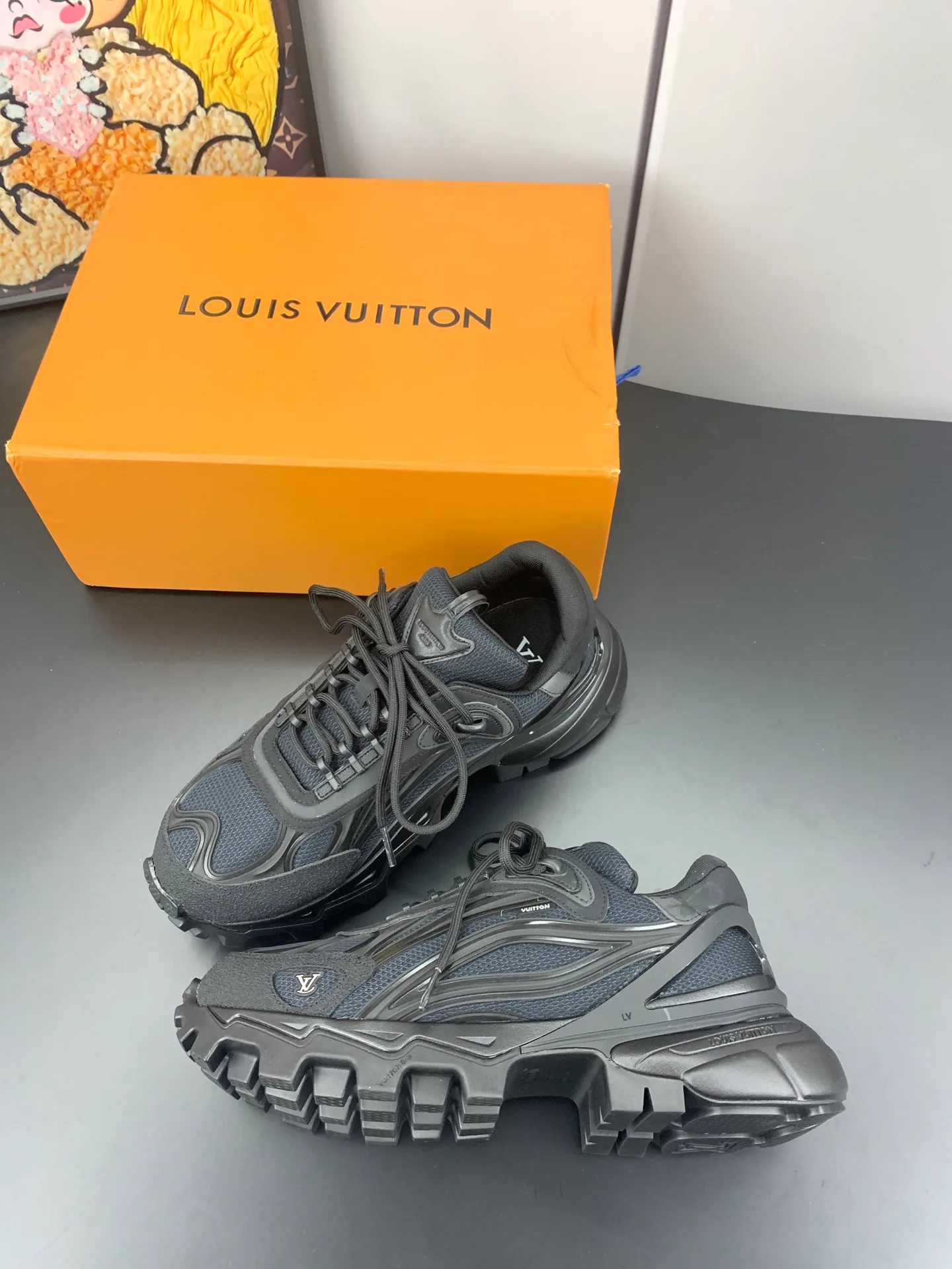 Men's Sneakers LOUIS VUITTON 17545289