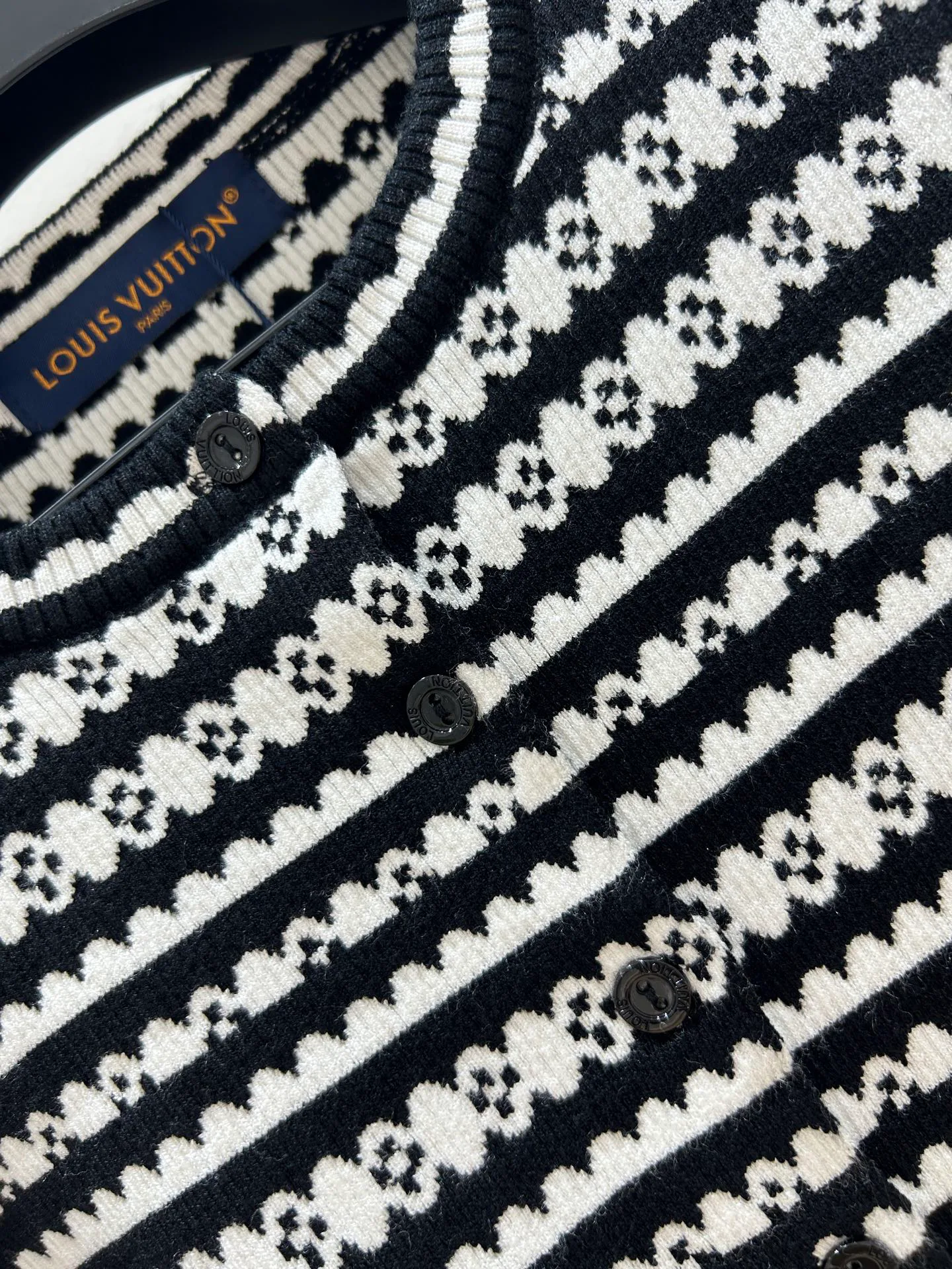Women's Jumpers And Sweaters LOUIS VUITTON 18097385