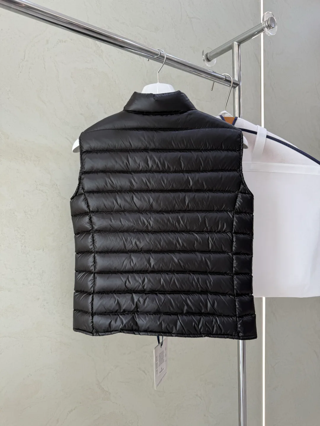Men's Vests MONCLER 18030022